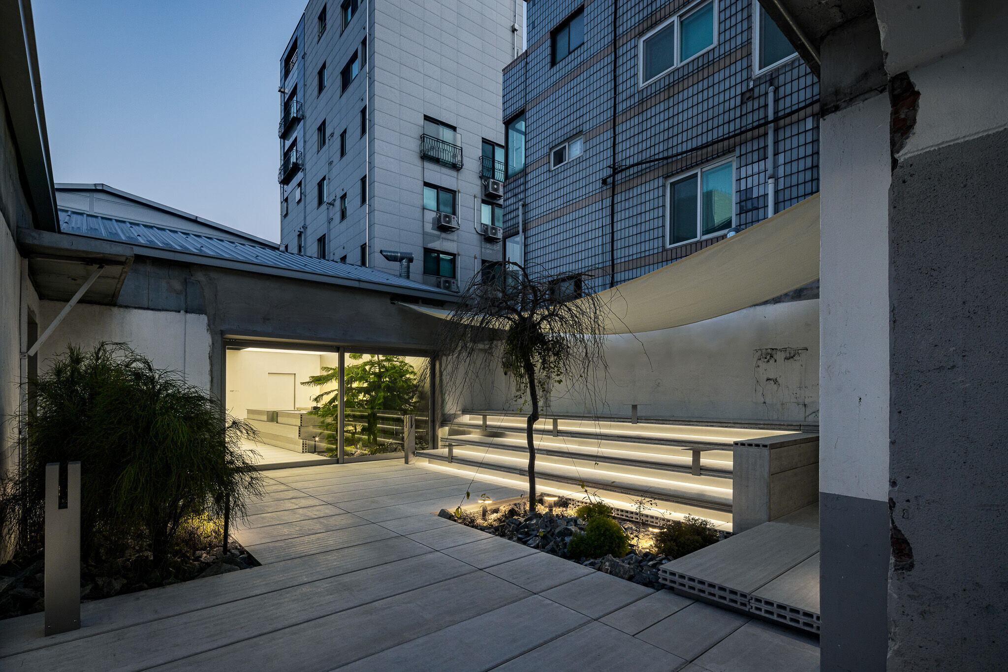 https://archello.com/story/135182/attachments/photos-videos/18