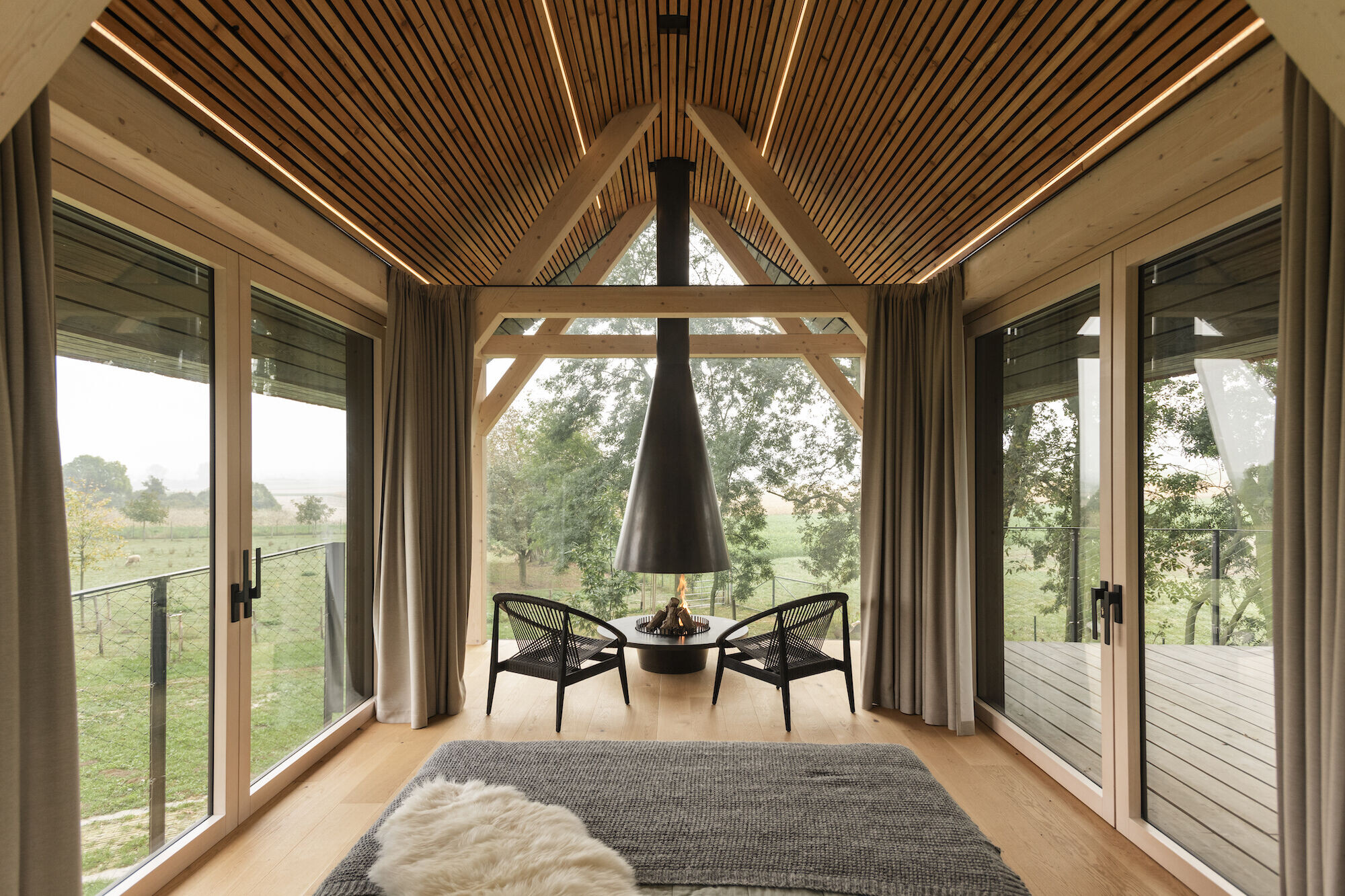 https://archello.com/story/135354/attachments/photos-videos/32 photo_credit Jakub Hrab