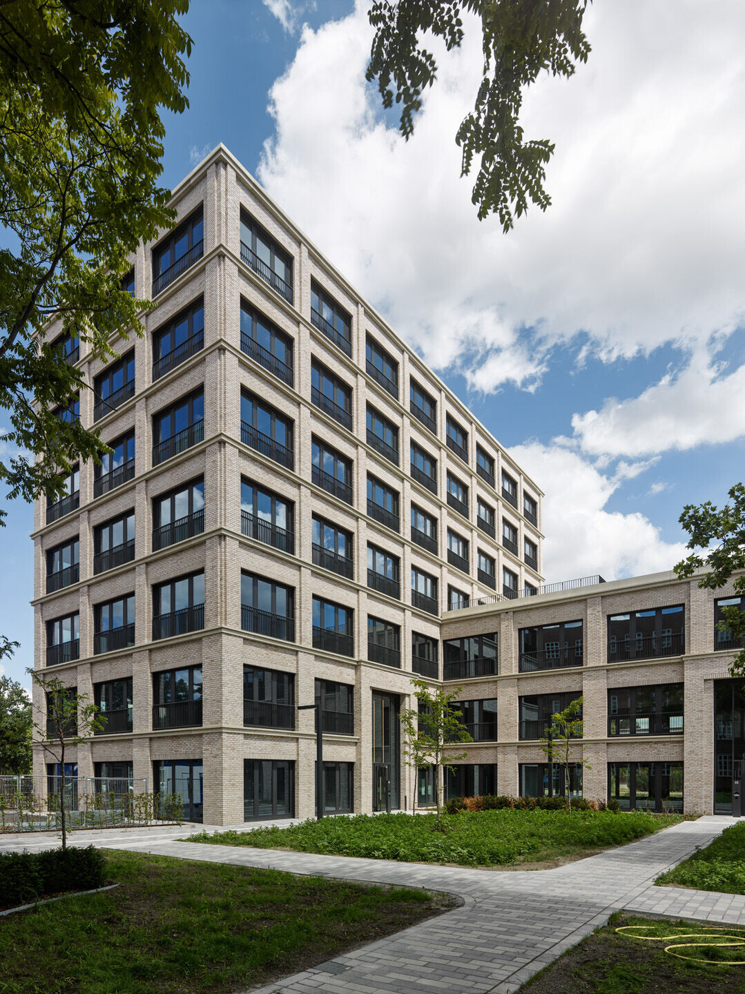 https://archello.com/story/135382/attachments/photos-videos/8 photo_credit Stefan Mueller
