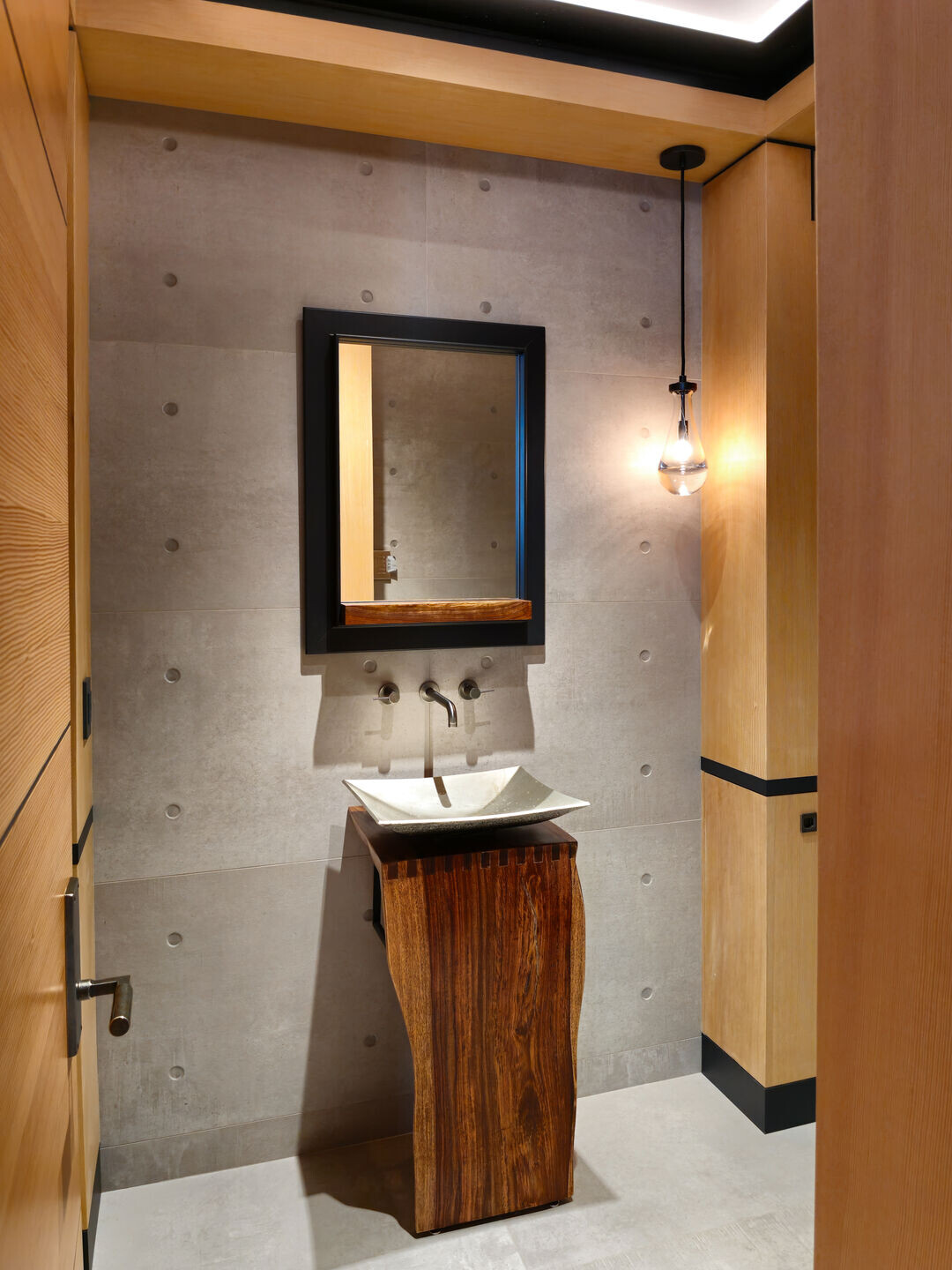 https://archello.com/story/135366/attachments/photos-videos/44 photo_credit Tim Bjella