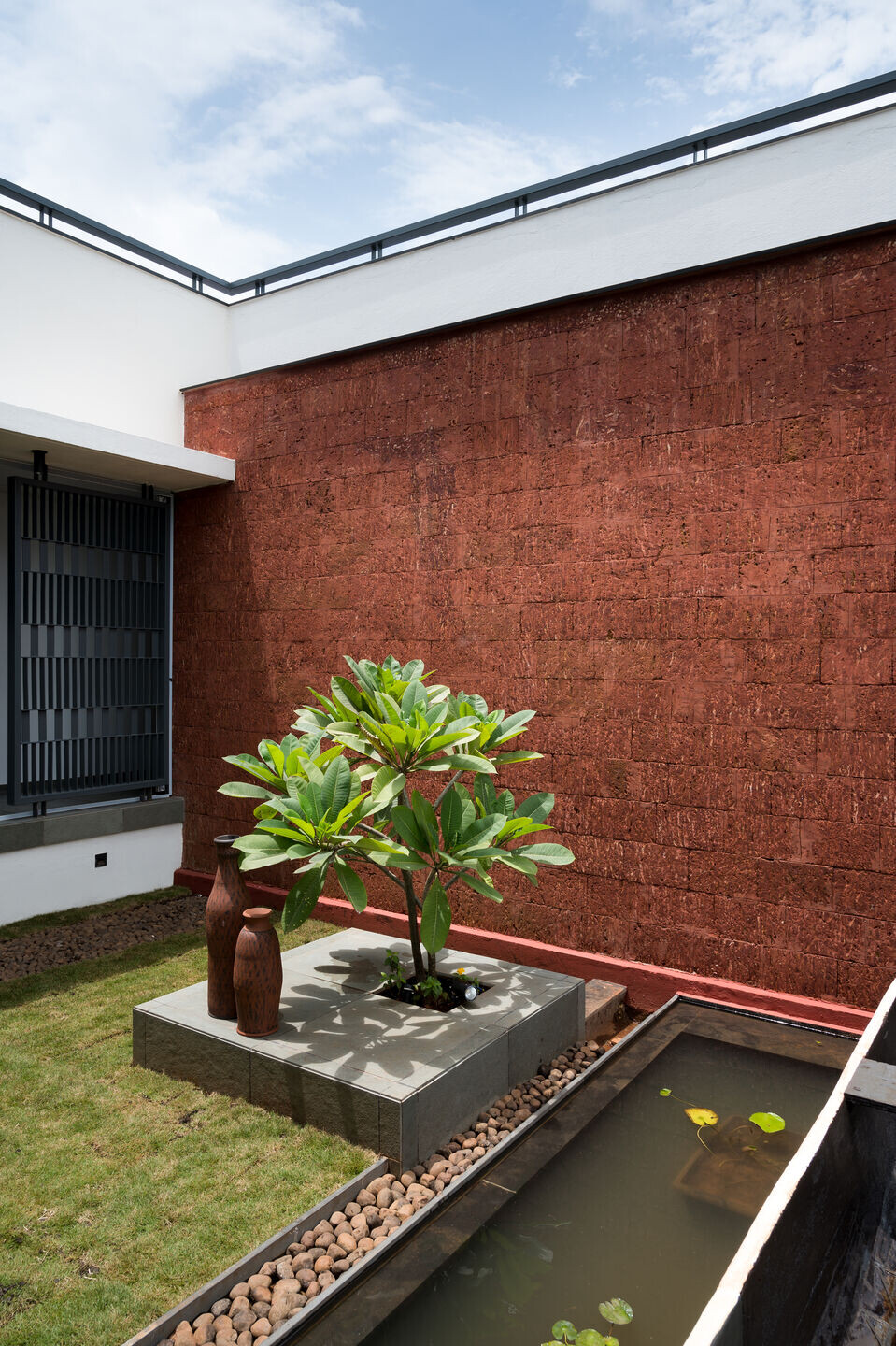 https://archello.com/story/135493/attachments/photos-videos/15 photo_credit Neelanjana Chitrabanu
