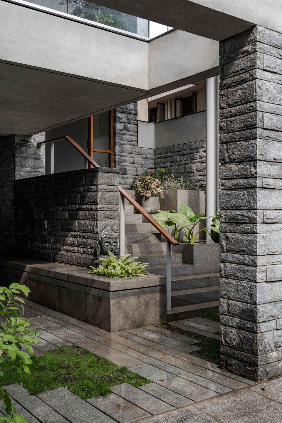 https://archello.com/story/135417/attachments/photos-videos/6 photo_credit MKG Studio