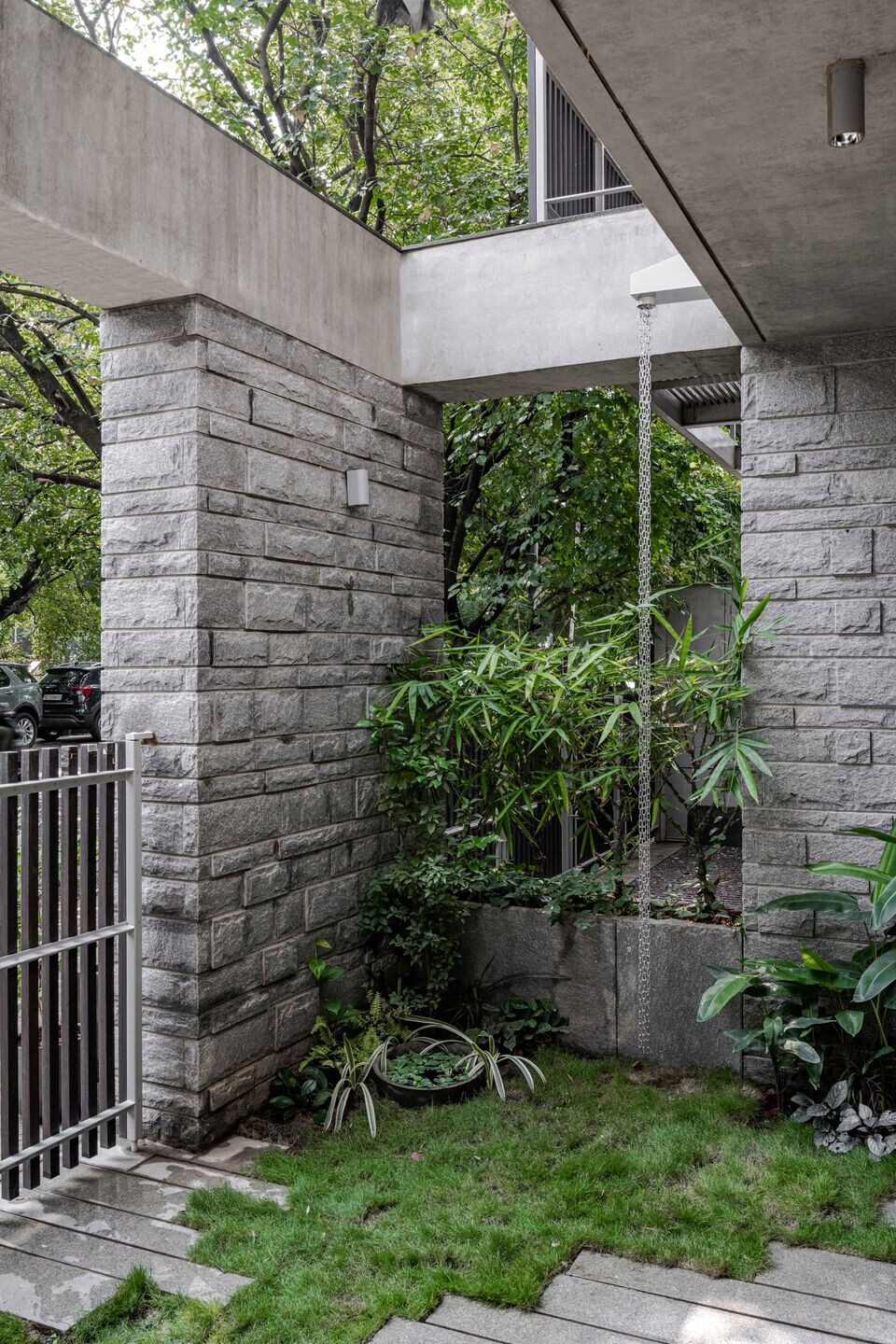 https://archello.com/story/135417/attachments/photos-videos/10 photo_credit MKG Studio