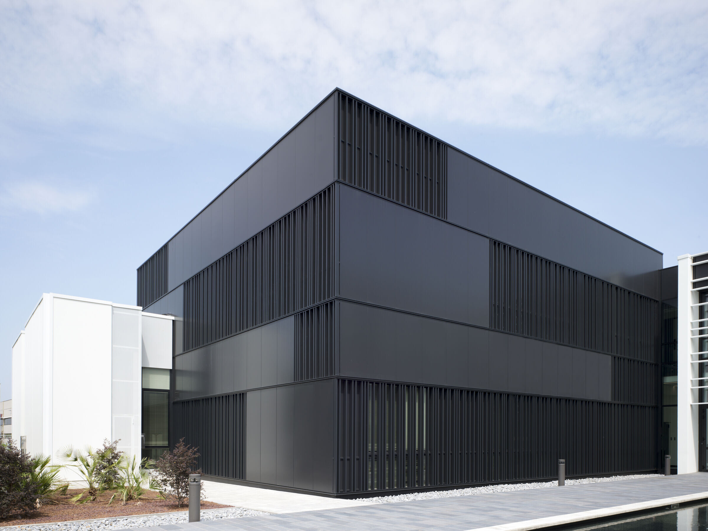 https://archello.com/story/135547/attachments/photos-videos/6 photo_credit Marco Introini