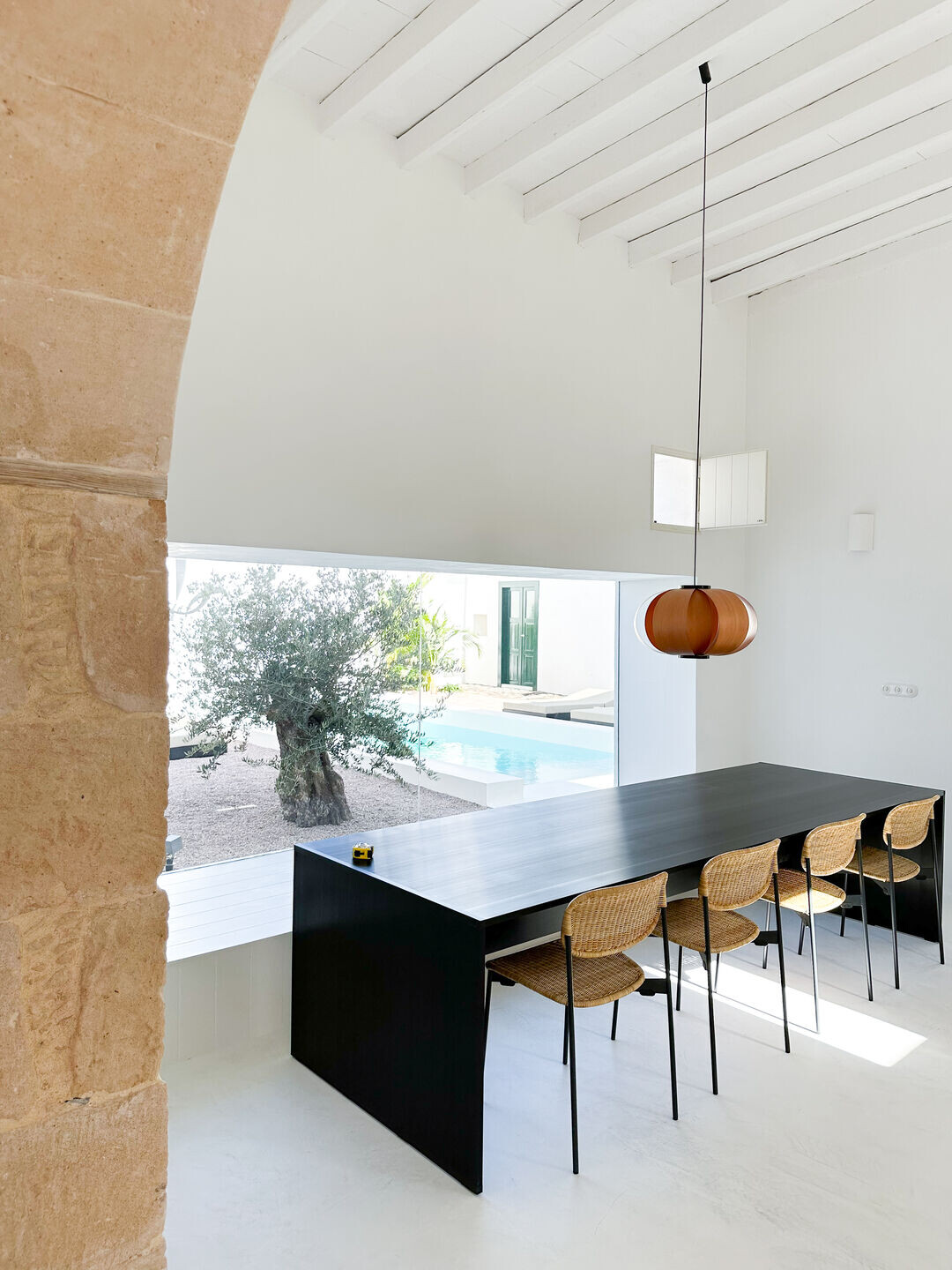 https://archello.com/story/135573/attachments/photos-videos/10 photo_credit Casa Montelongo