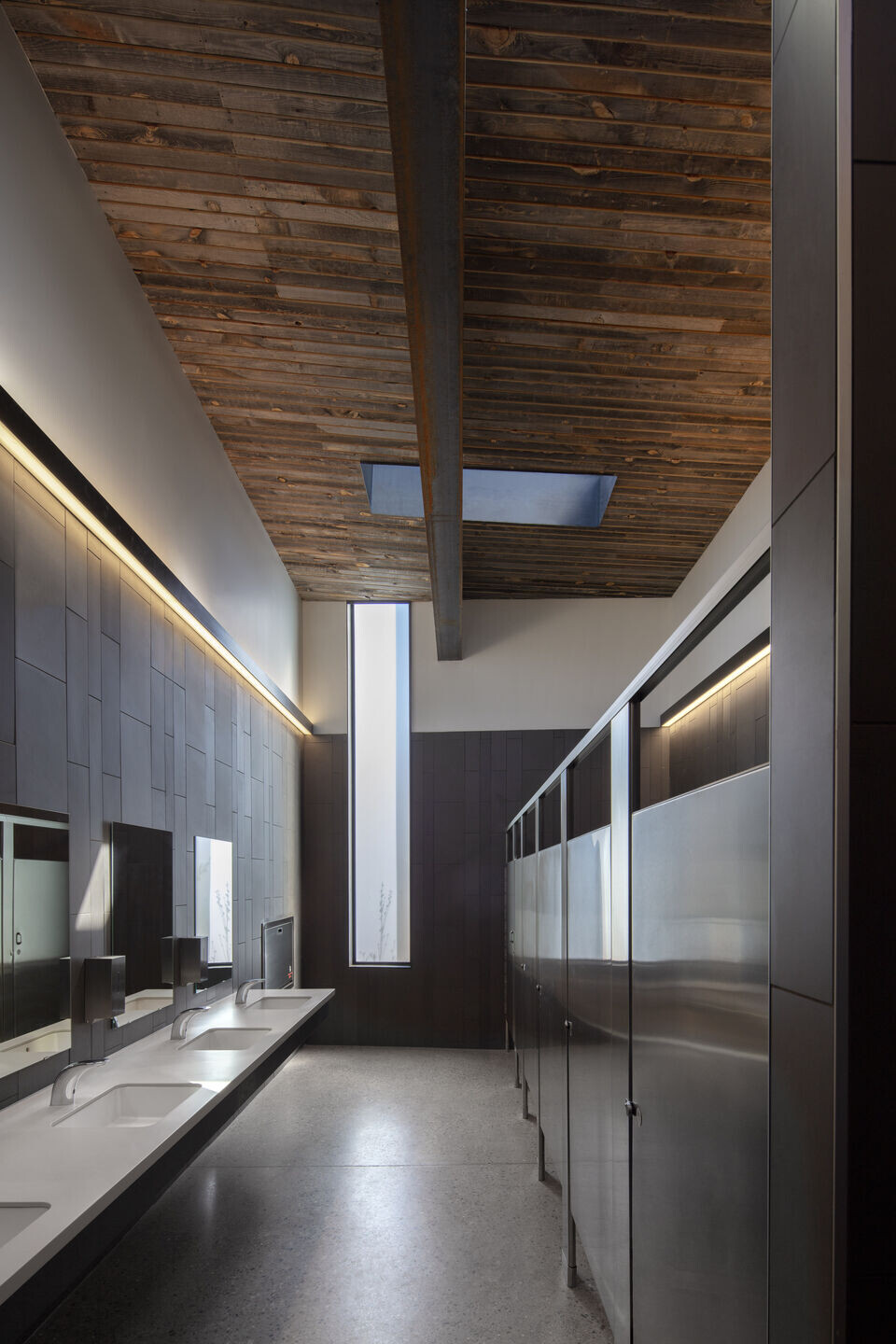https://archello.com/story/135723/attachments/photos-videos/10 photo_credit Bill Timmerman