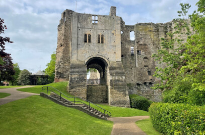 Newark Castle and Gardens