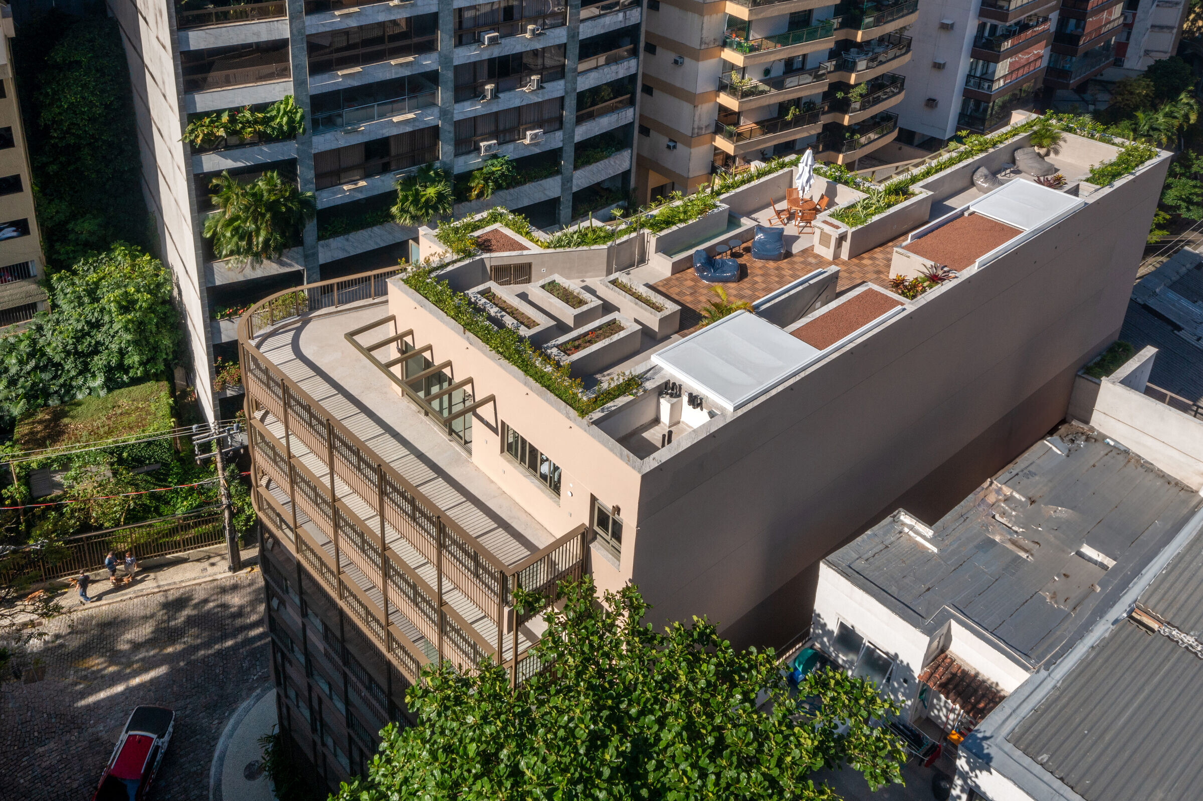 https://archello.com/story/135928/attachments/photos-videos/29 photo_credit André Nazareth