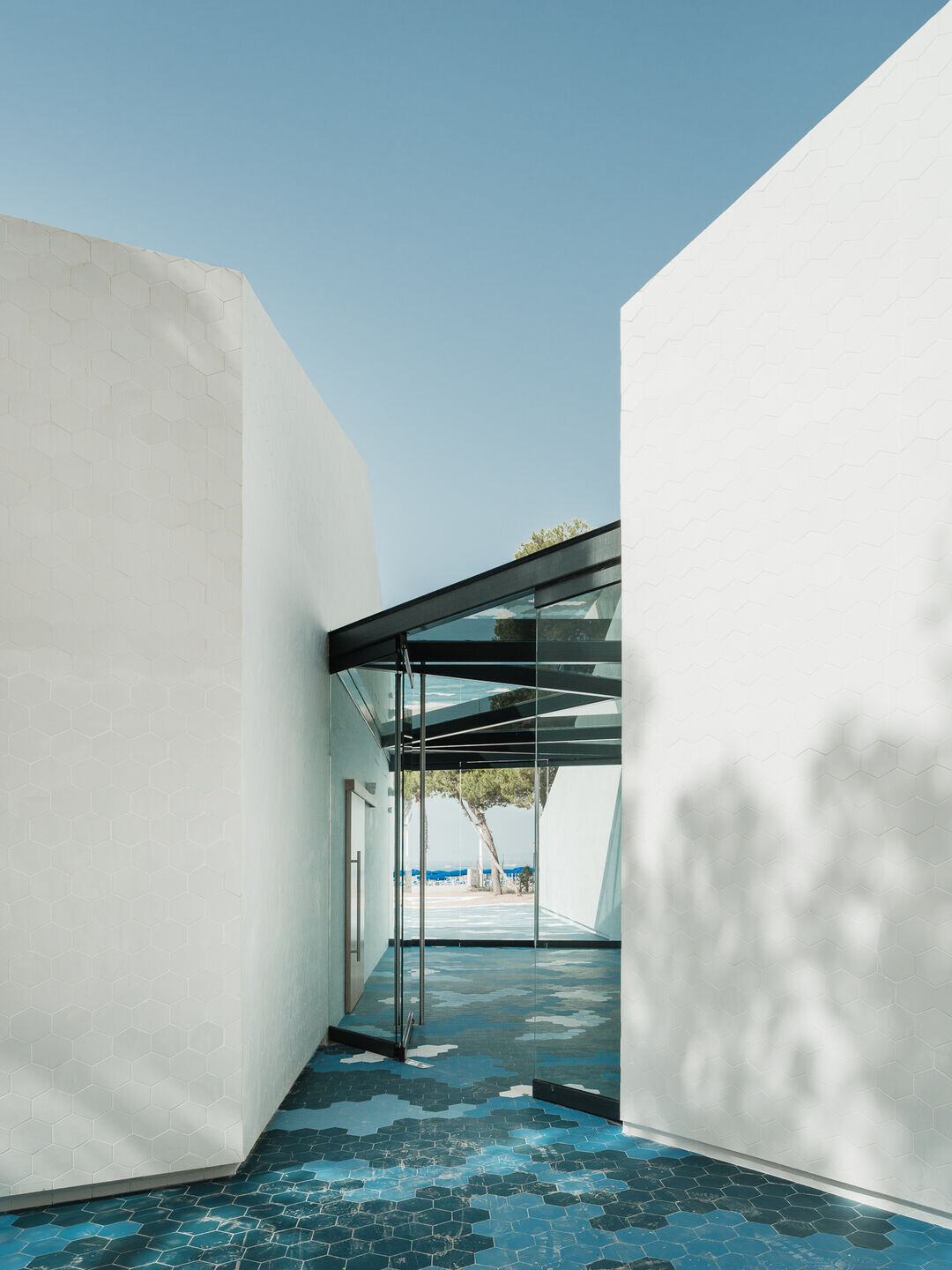 https://archello.com/story/136030/attachments/photos-videos/9 photo_credit Joan Guillamat