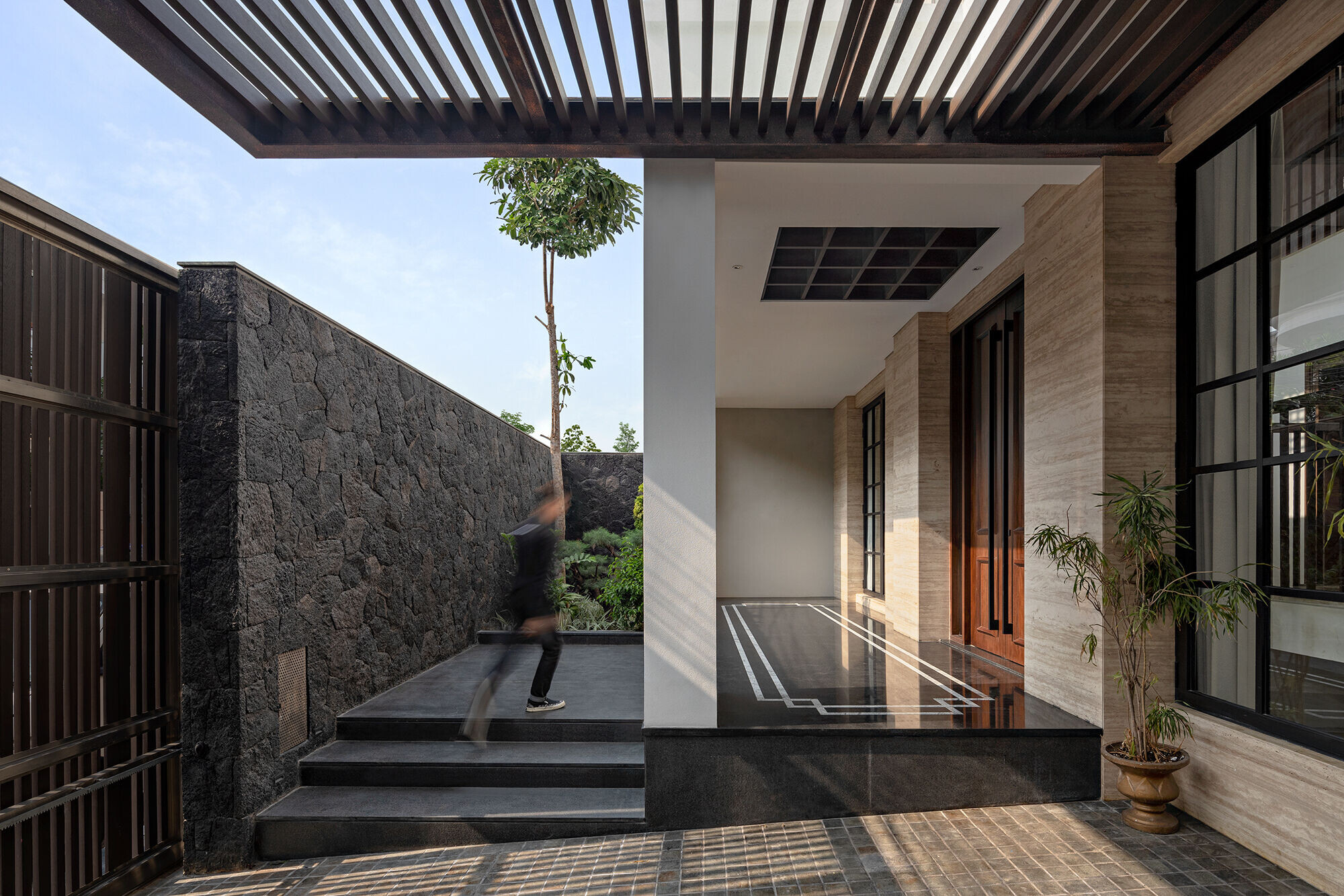 https://archello.com/story/135825/attachments/photos-videos/6 photo_credit Mario Wibowo & Daniel Jiangg