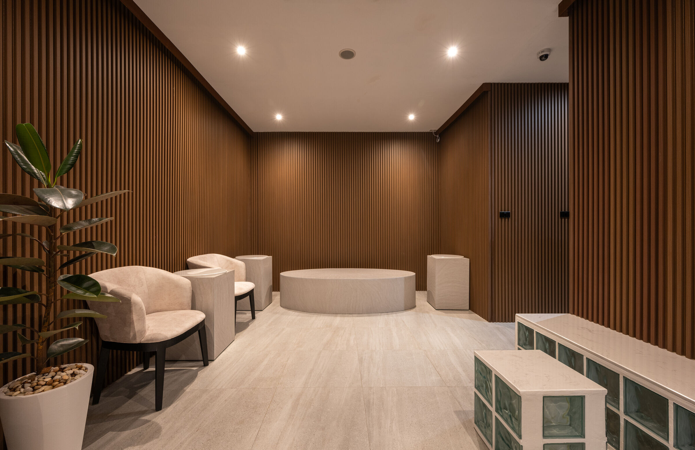 https://archello.com/story/136124/attachments/photos-videos/9 photo_credit Rungkit Charoenwat