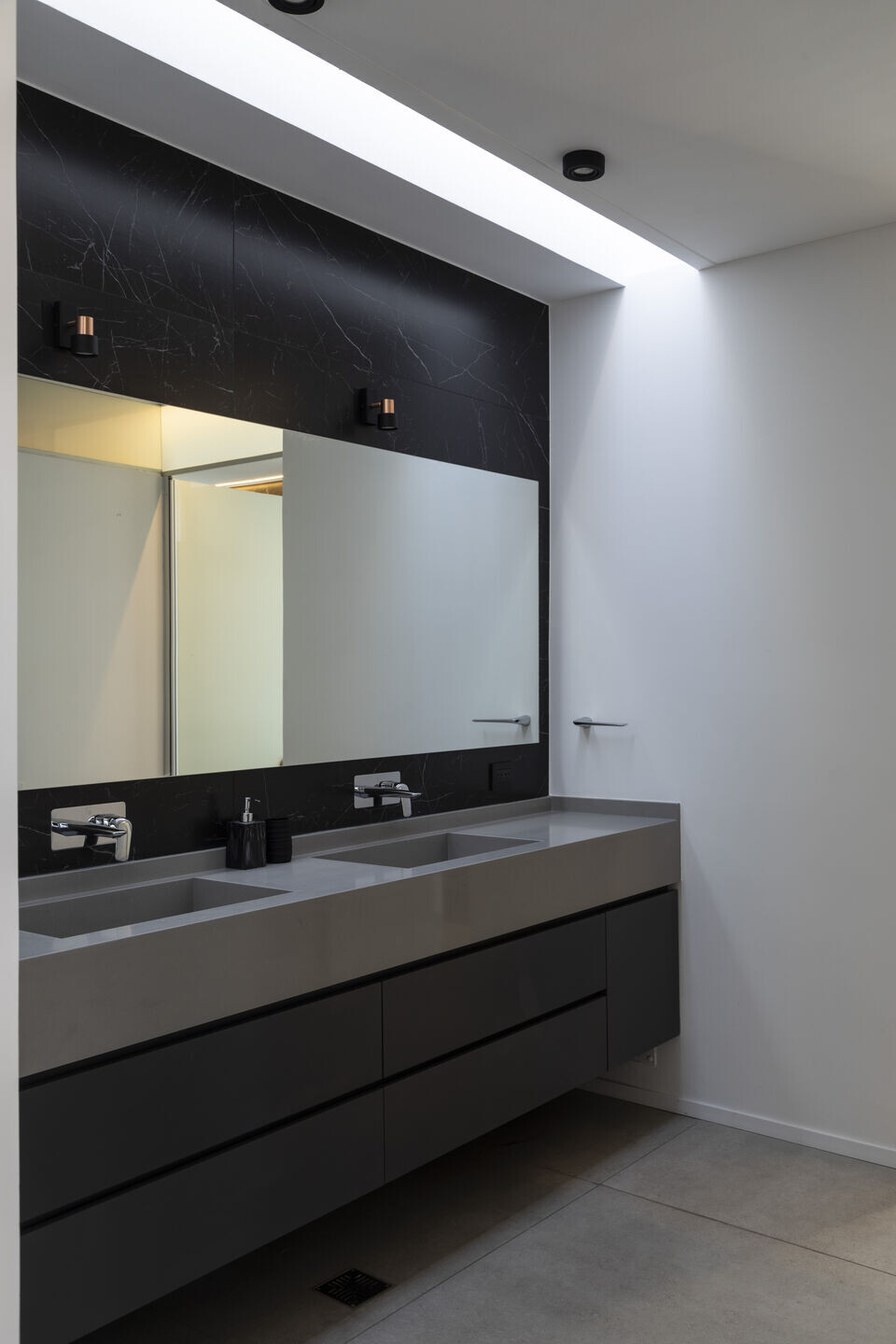 https://archello.com/story/136161/attachments/photos-videos/24 photo_credit Bruto Studio