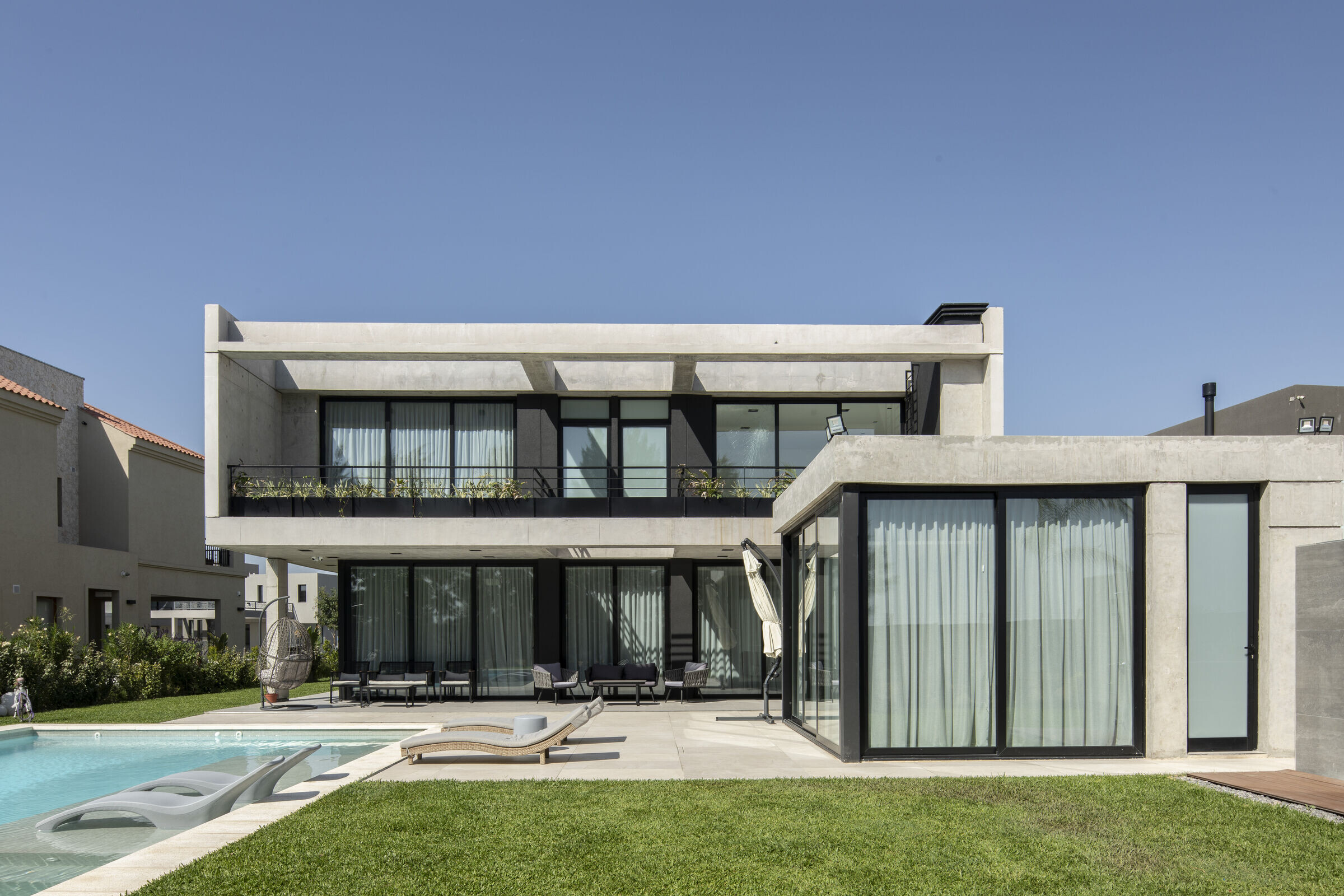 https://archello.com/story/136161/attachments/photos-videos/38 photo_credit Bruto Studio