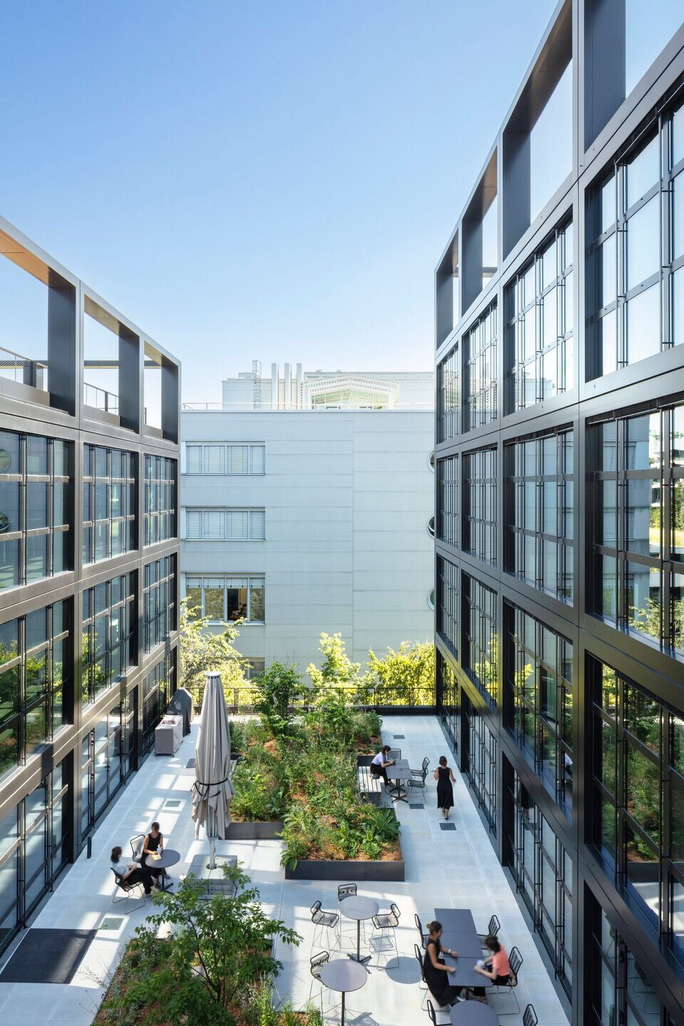 https://archello.com/story/136147/attachments/photos-videos/12 photo_credit HGEsch Photography