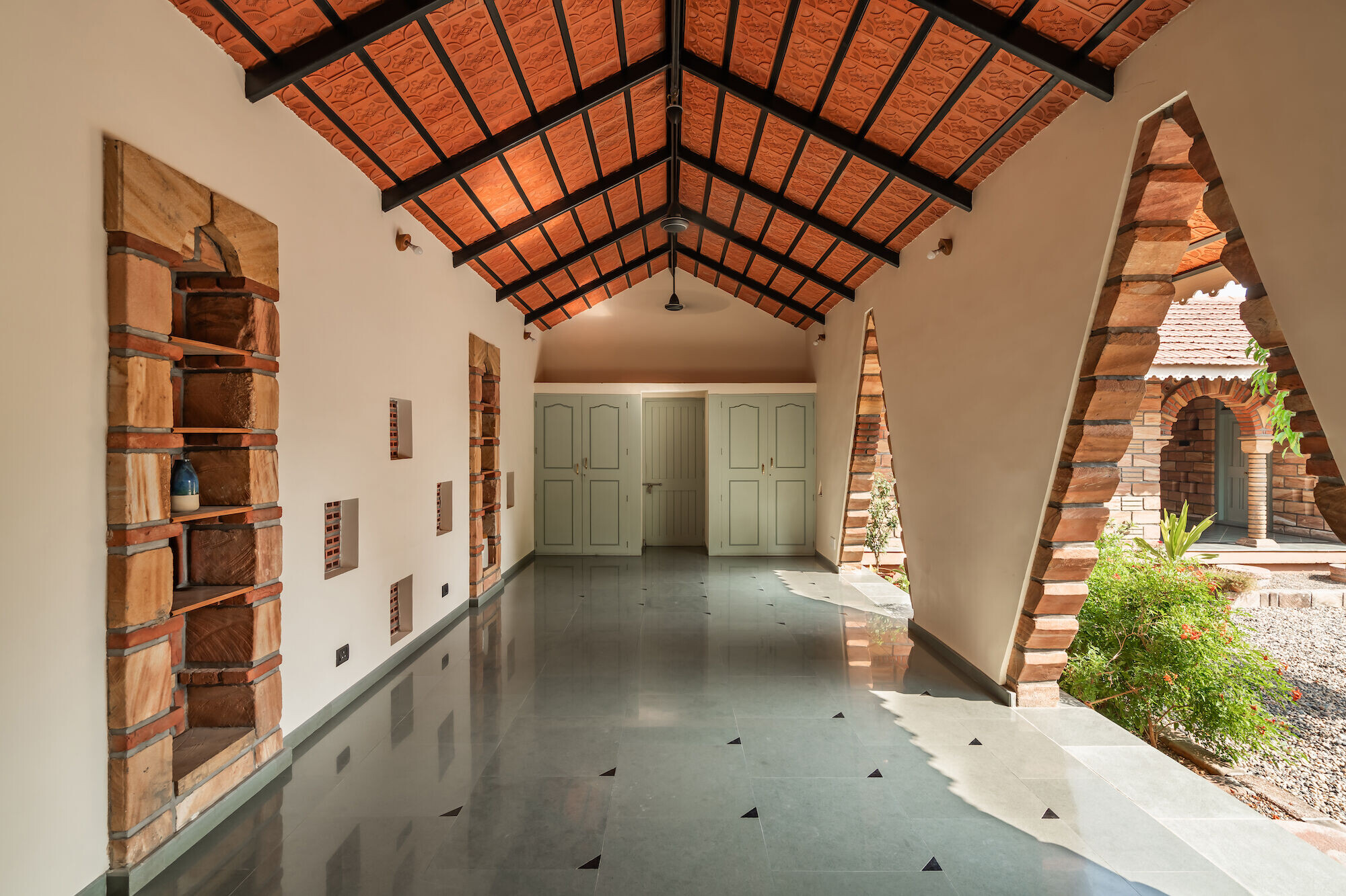 https://archello.com/story/136217/attachments/photos-videos/14 photo_credit Inclined Studio
