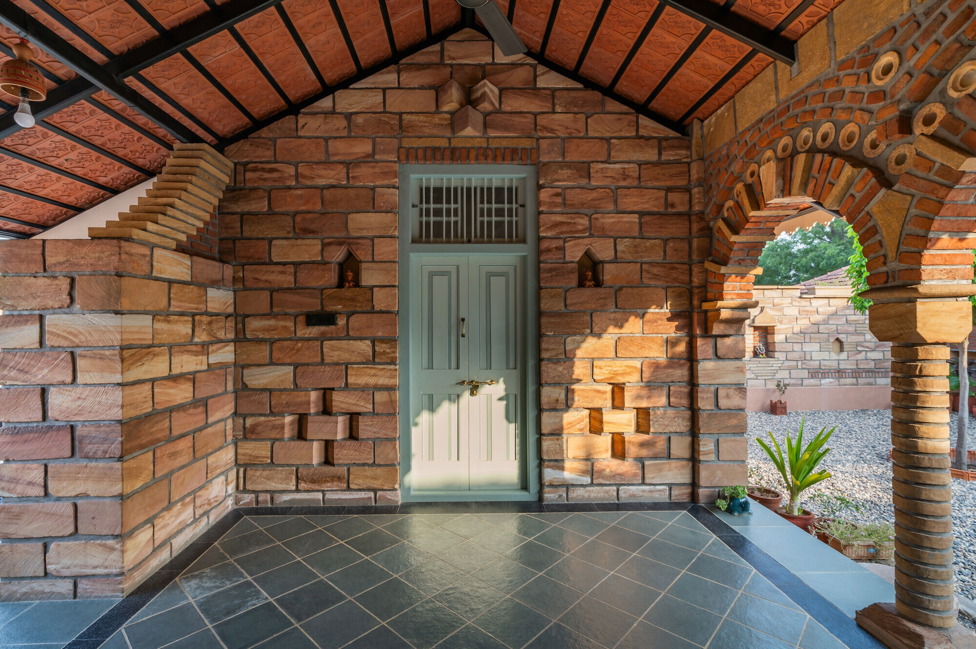 https://archello.com/story/136217/attachments/photos-videos/16 photo_credit Inclined Studio