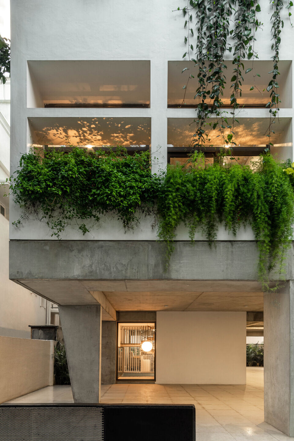 https://archello.com/story/136239/attachments/photos-videos/6 photo_credit suryan//dang