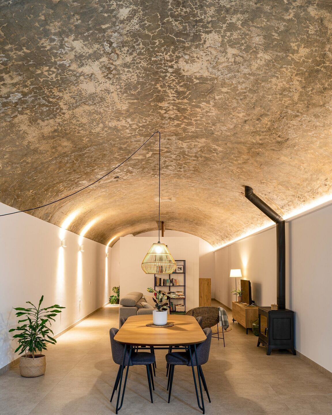https://archello.com/story/136224/attachments/photos-videos/3 photo_credit Lluís Bort