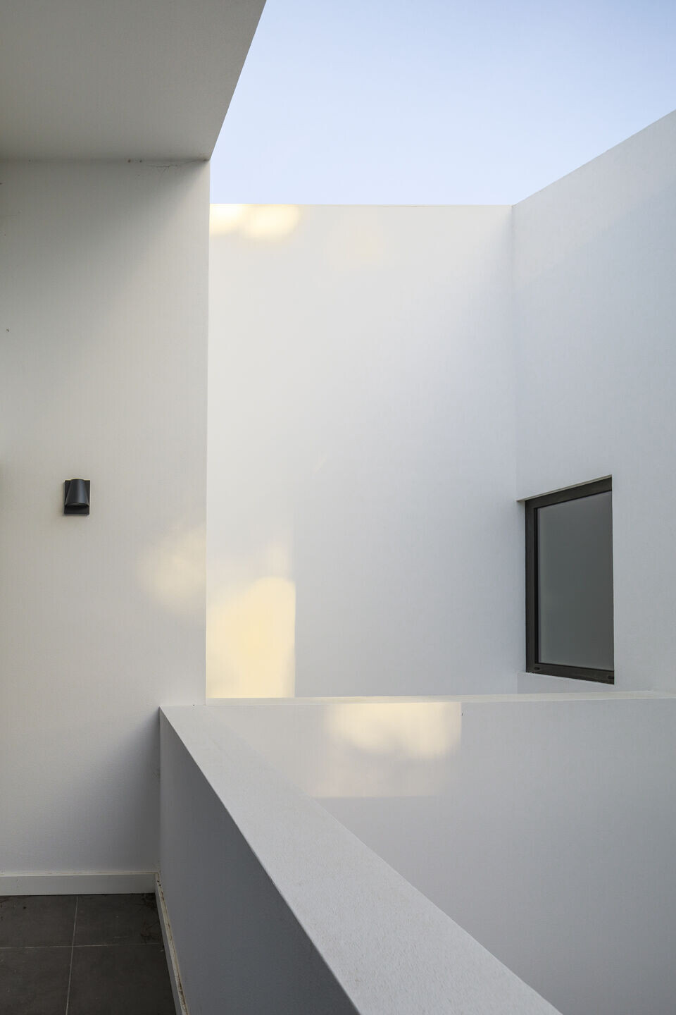 https://archello.com/story/136313/attachments/photos-videos/21 photo_credit by Nuno Almendra