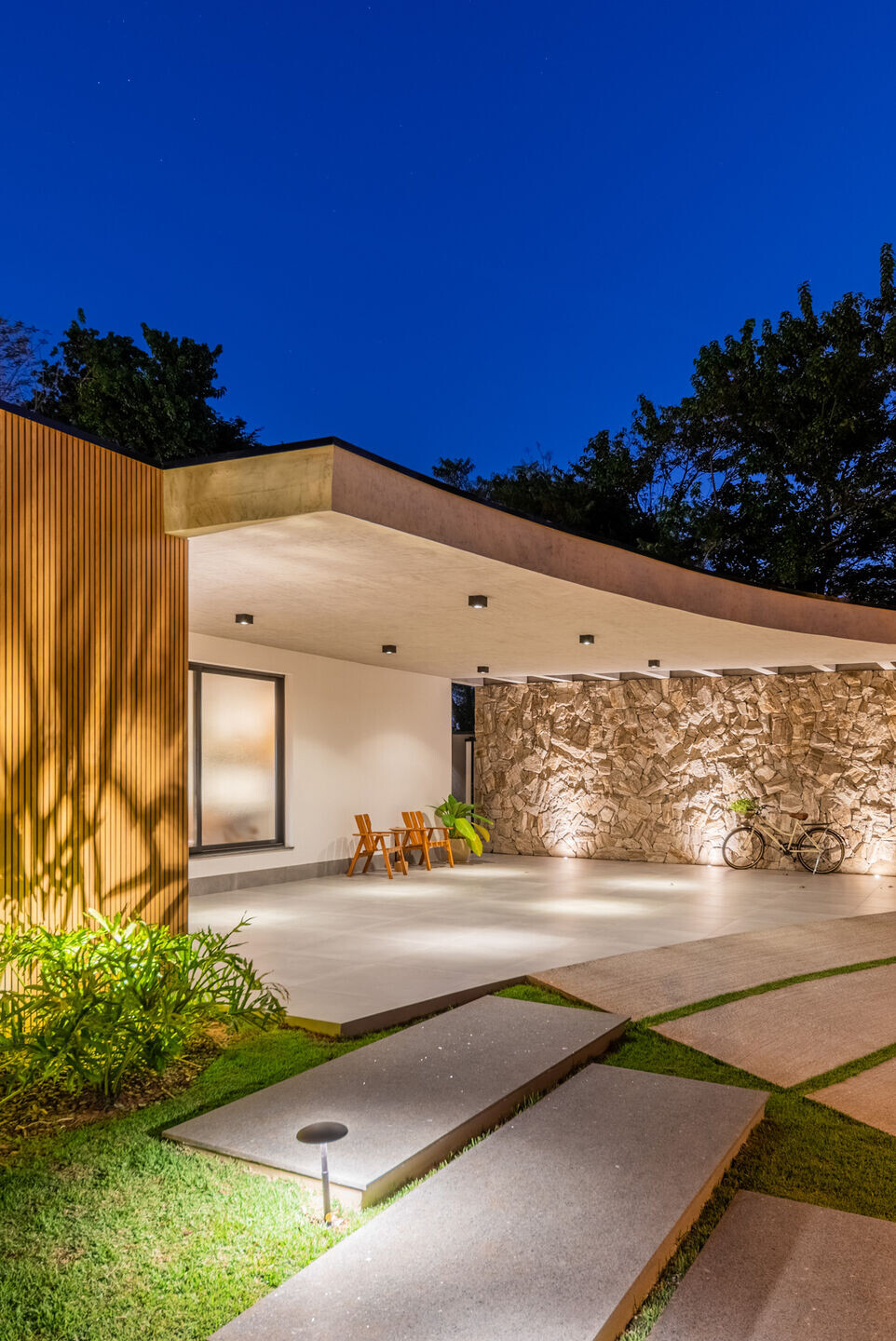 https://archello.com/story/136311/attachments/photos-videos/40 photo_credit Guilherme Pucci