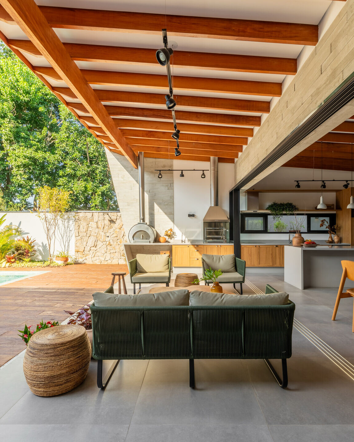 https://archello.com/story/136311/attachments/photos-videos/92 photo_credit Guilherme Pucci