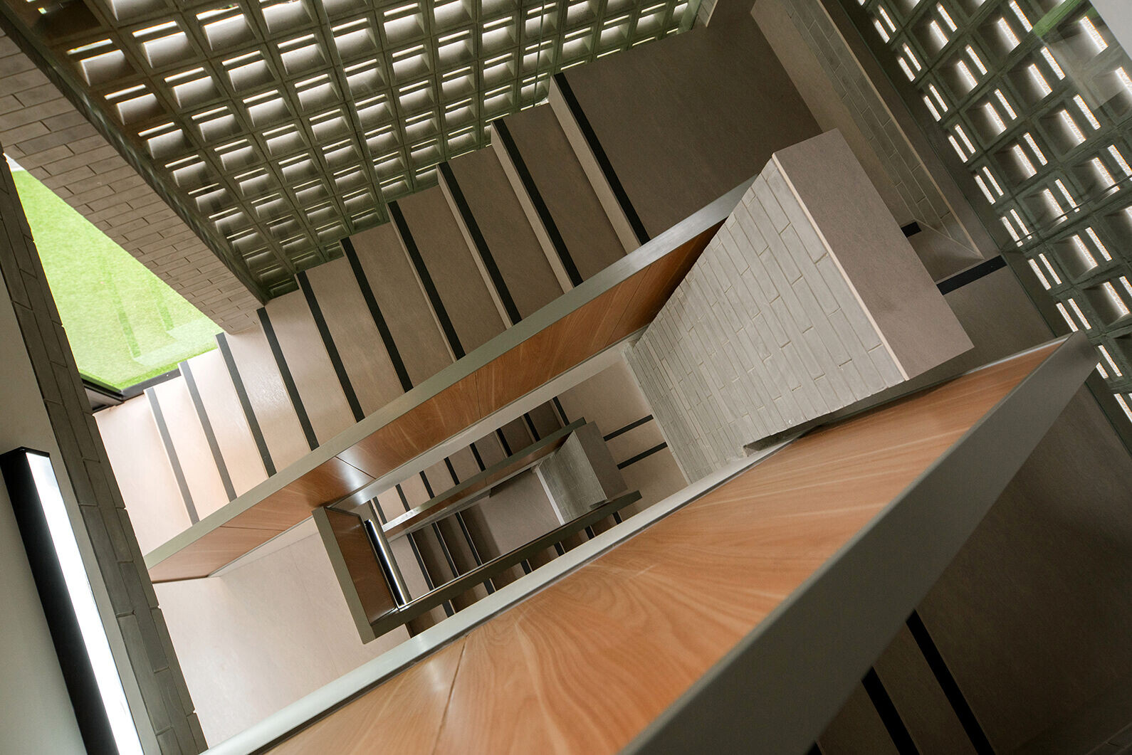 https://archello.com/story/136334/attachments/photos-videos/21 photo_credit Ernest Theofilus