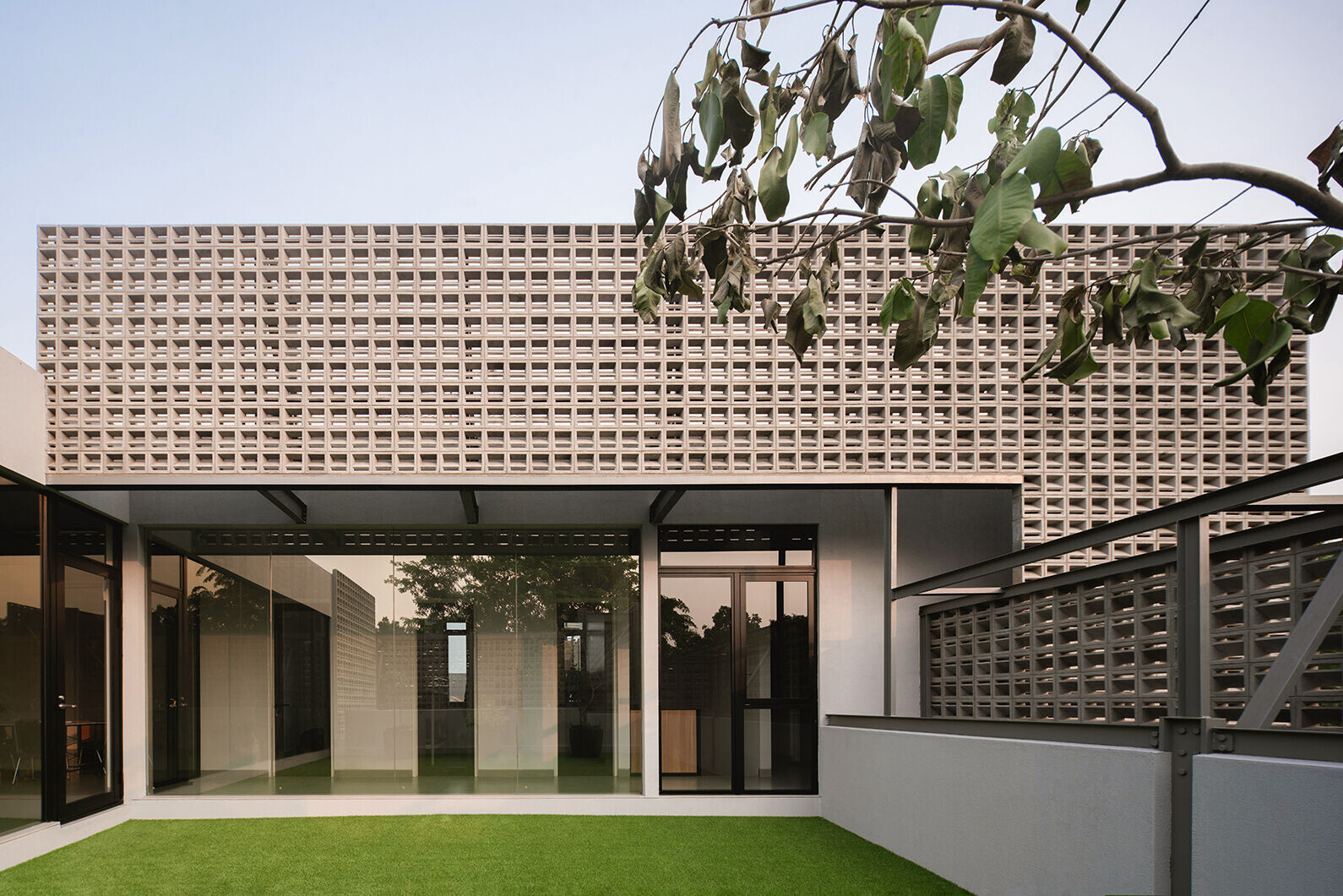 https://archello.com/story/136334/attachments/photos-videos/33 photo_credit Ernest Theofilus