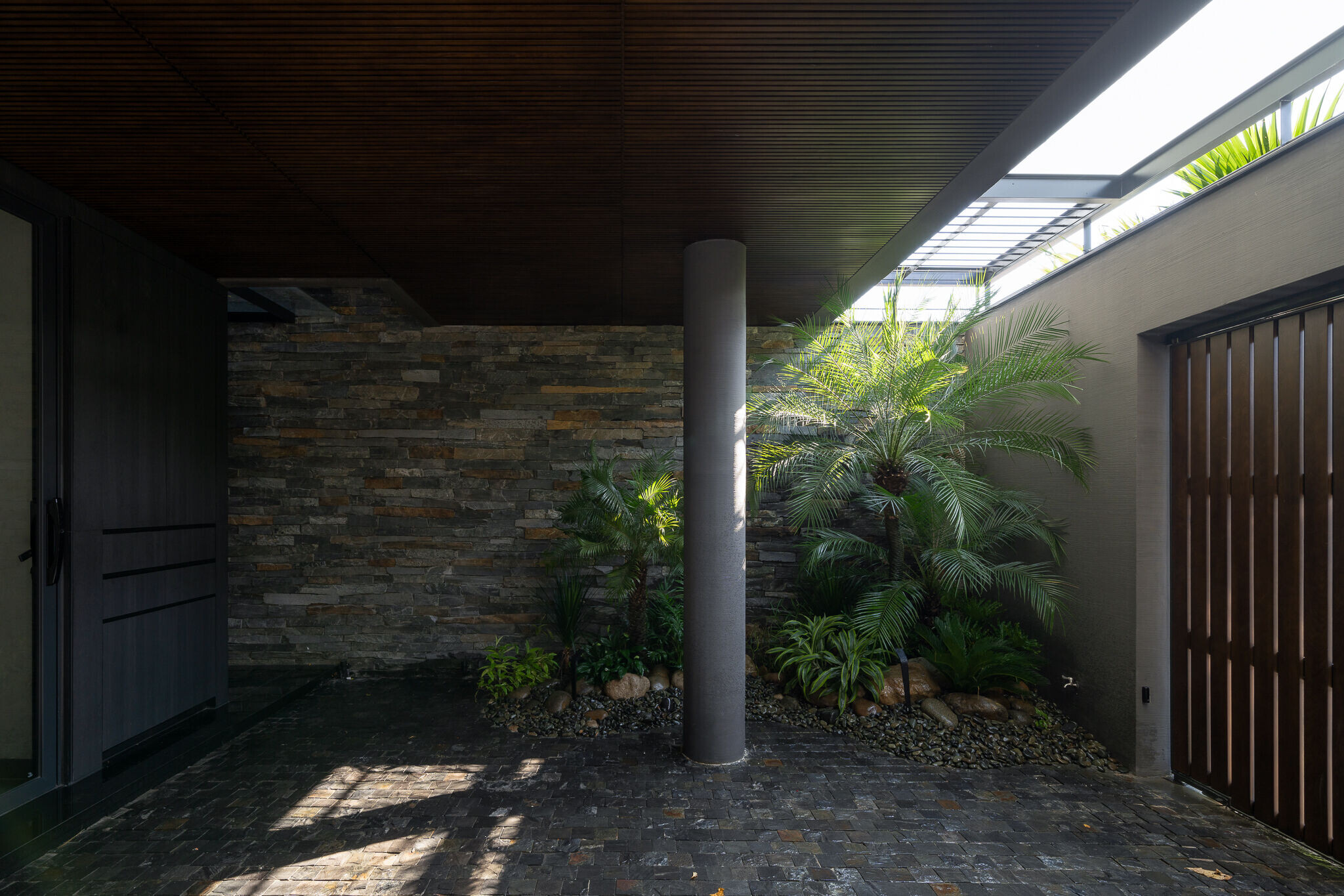 https://archello.com/story/136396/attachments/photos-videos/43 photo_credit Quang Dam
