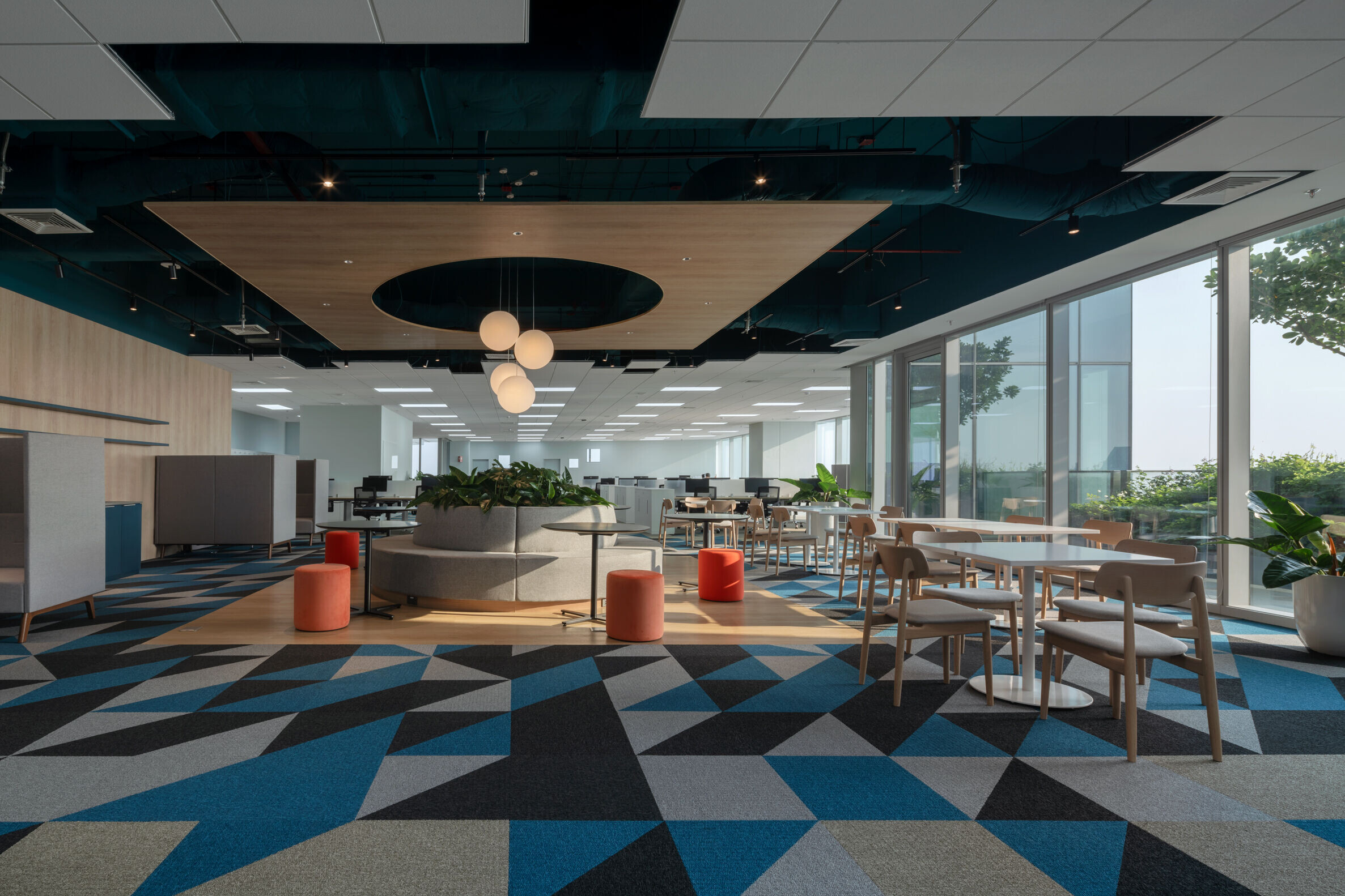 https://archello.com/story/136470/attachments/photos-videos/4 photo_credit Wison Tungthunya & W Workspace