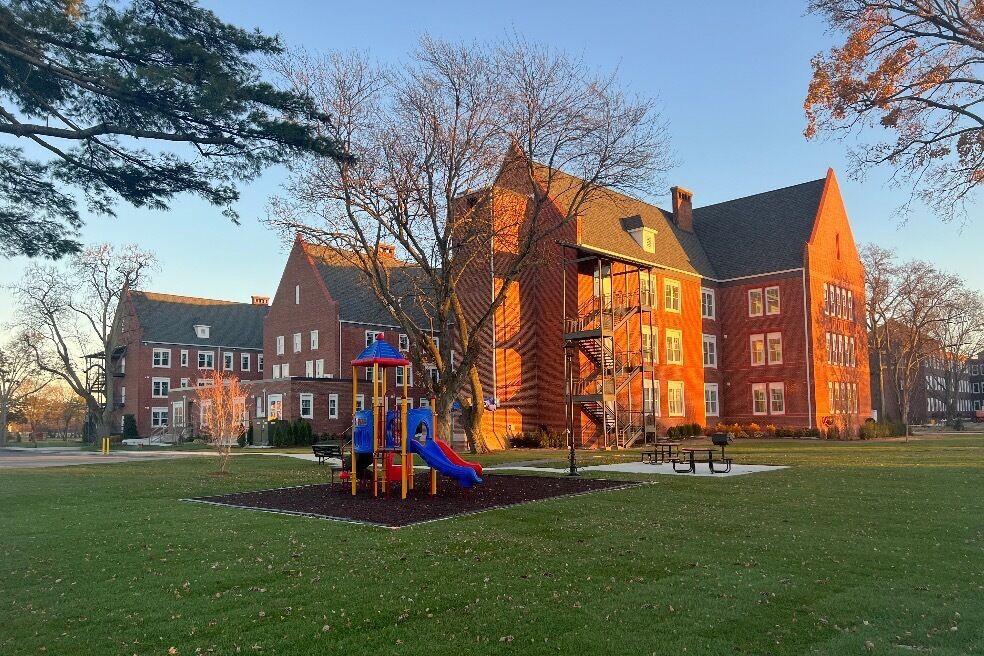 https://archello.com/story/136547/attachments/photos-videos/5 photo_credit Photo property of the owners at The Belmont At Eastview