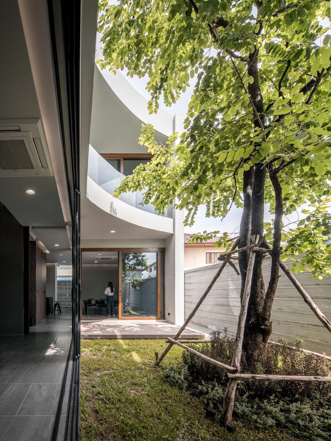 https://archello.com/story/136554/attachments/photos-videos/8 photo_credit Varp Studio