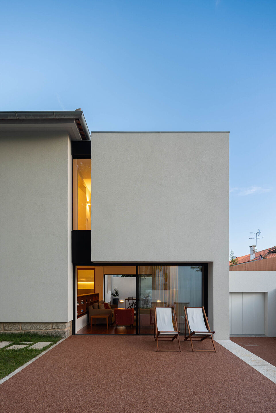 https://archello.com/story/136689/attachments/photos-videos/14 photo_credit Ivo Tavares Studio