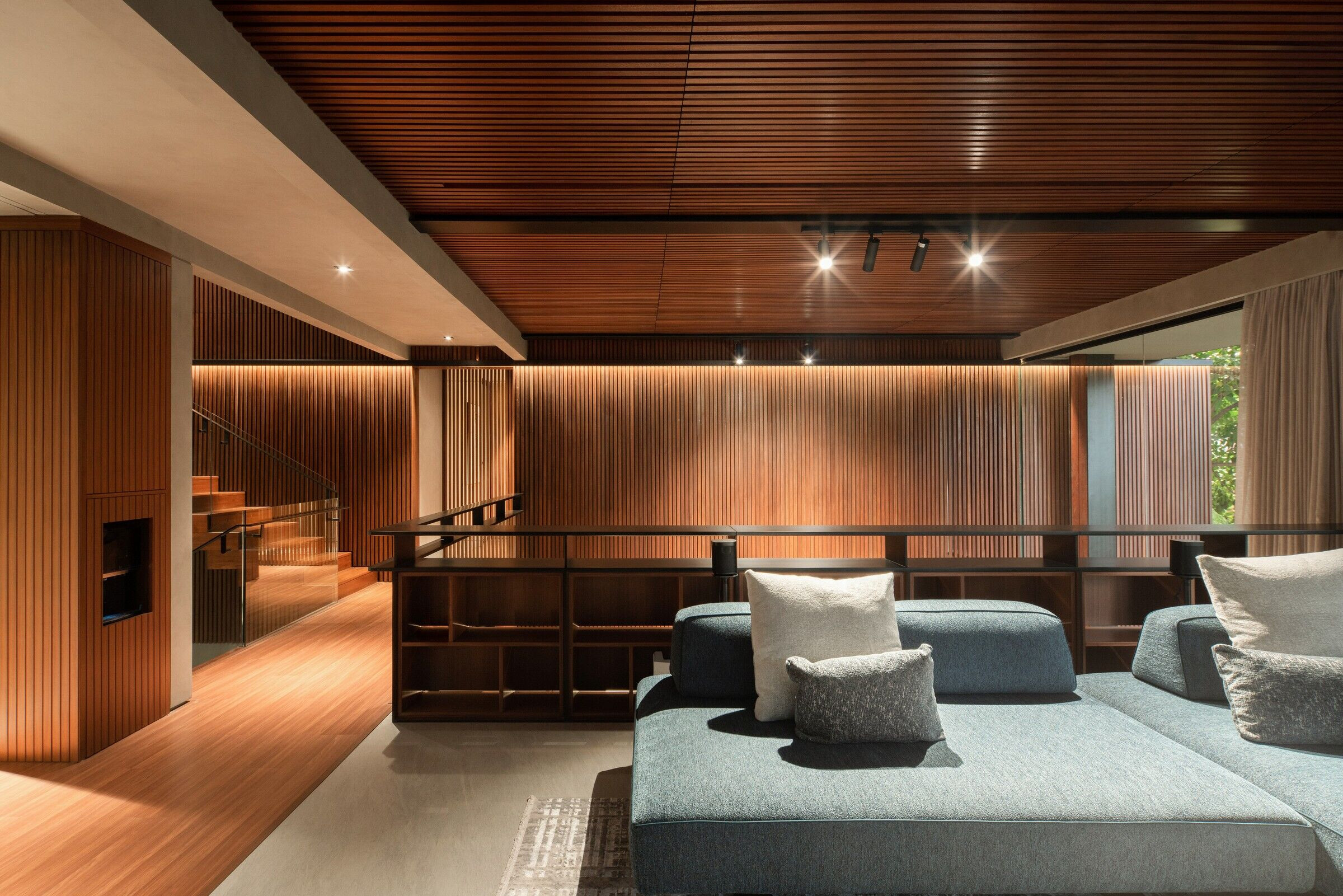 https://archello.com/story/136695/attachments/photos-videos/3 photo_credit Ernest Theofilus