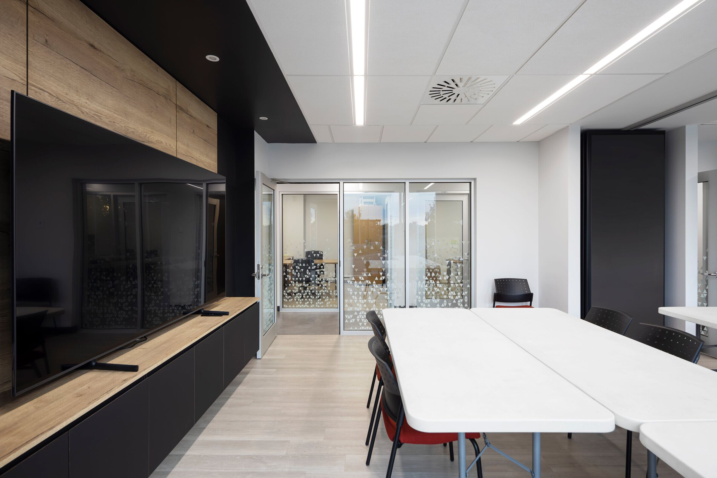 https://archello.com/story/136780/attachments/photos-videos/19 photo_credit 1px.ca - Dave Tremblay