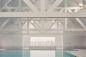 RAUM completes the meticulous rehabilitation and extension of a community swimming pool