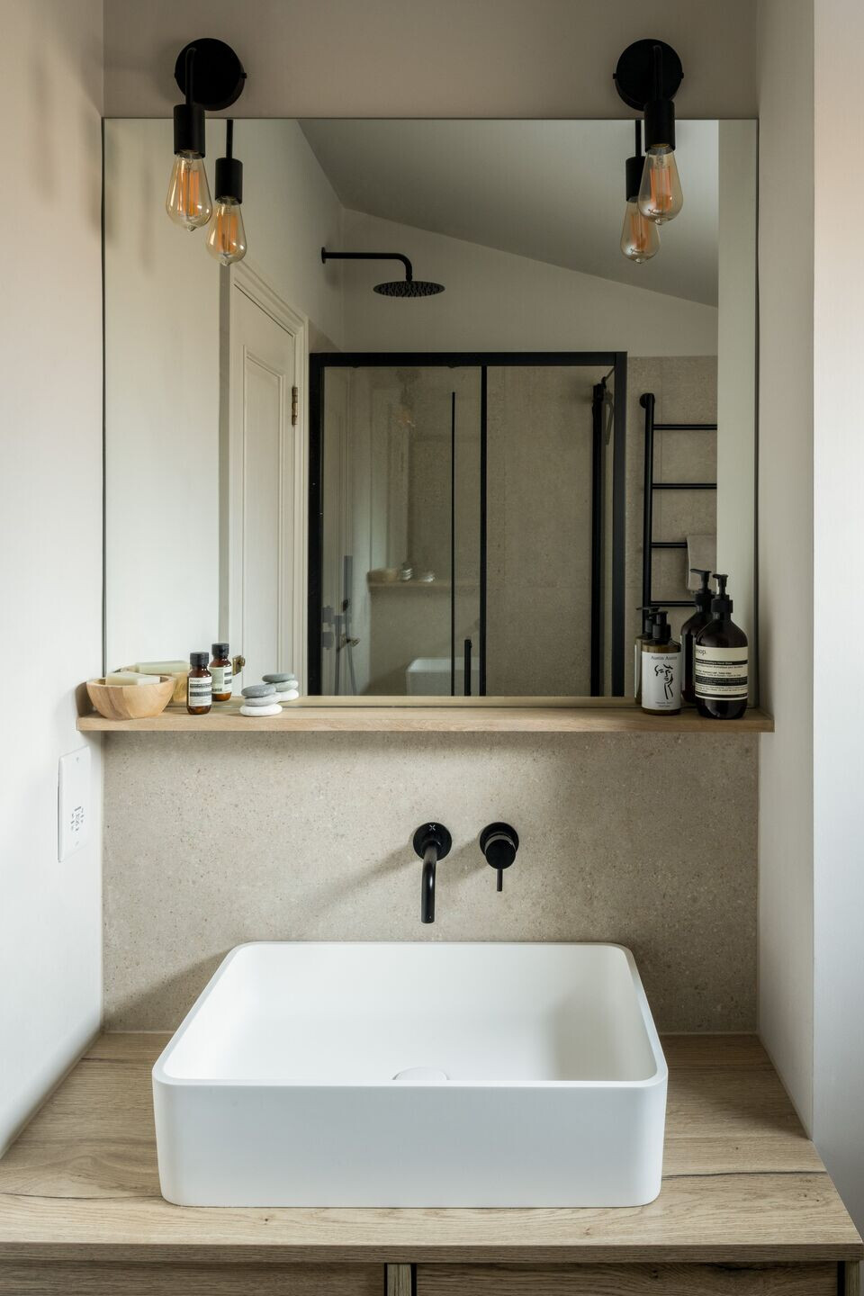 https://archello.com/story/136854/attachments/photos-videos/9 photo_credit French + Tye