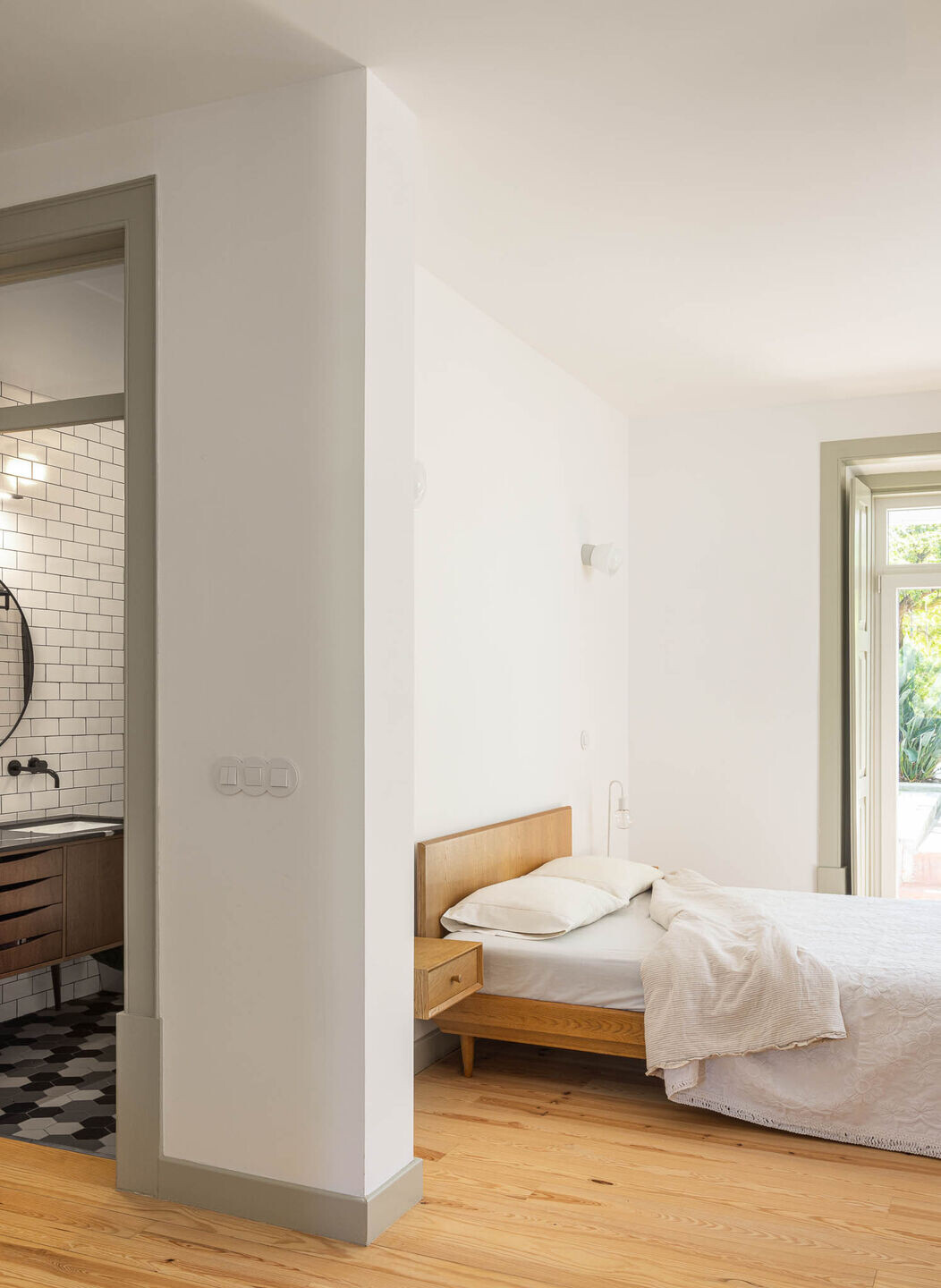 https://archello.com/story/137297/attachments/photos-videos/3 photo_credit Ivo Tavares Studio