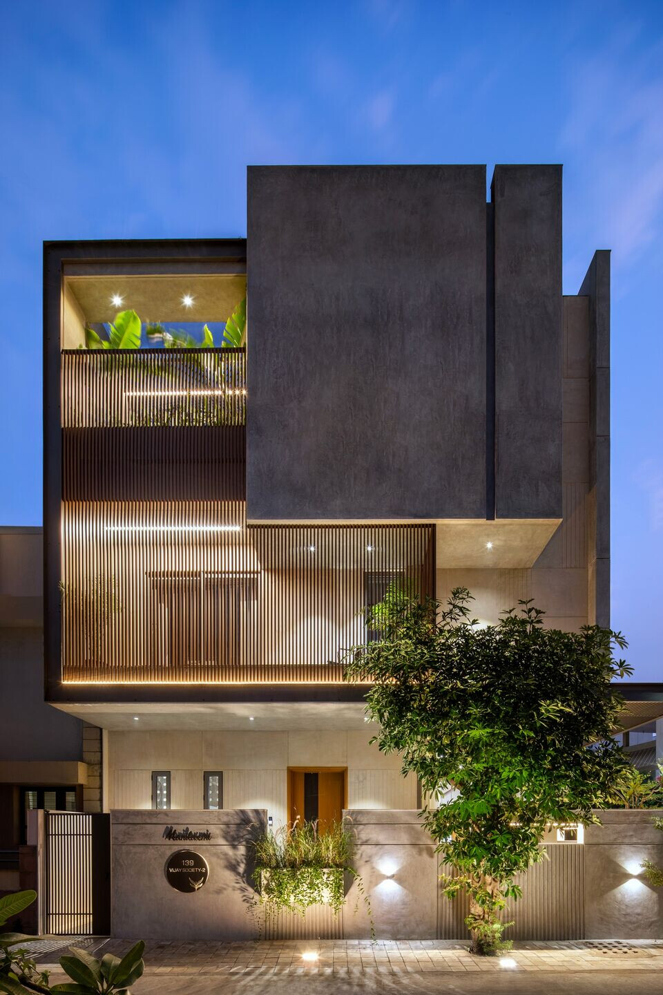 https://archello.com/story/137294/attachments/photos-videos/3 photo_credit Tejas Shah Photography