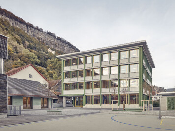 Haldenstein School