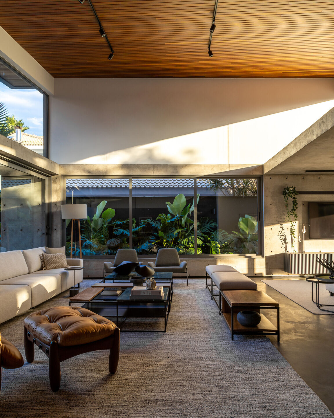 https://archello.com/story/137388/attachments/photos-videos/5 photo_credit Manuel Sá