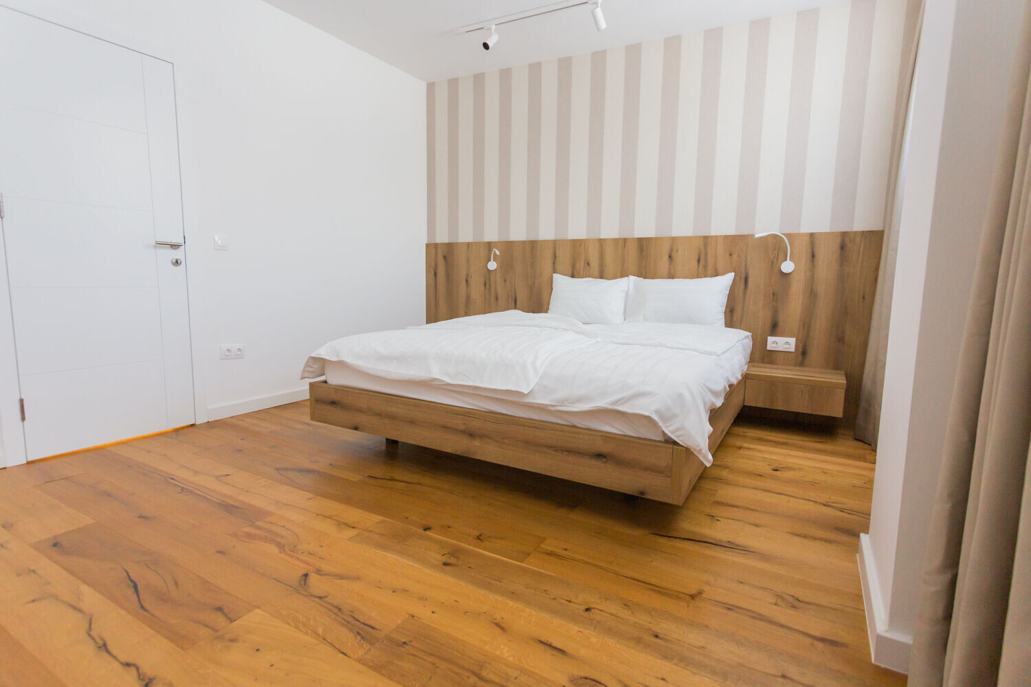 https://archello.com/story/137368/attachments/photos-videos/8 photo_credit Hotel Phoenix
