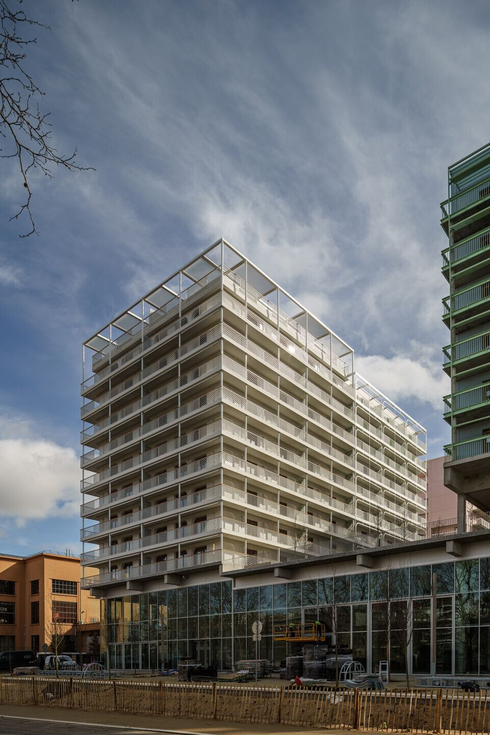 https://archello.com/story/137634/attachments/photos-videos/20 photo_credit Stefan Tuchila