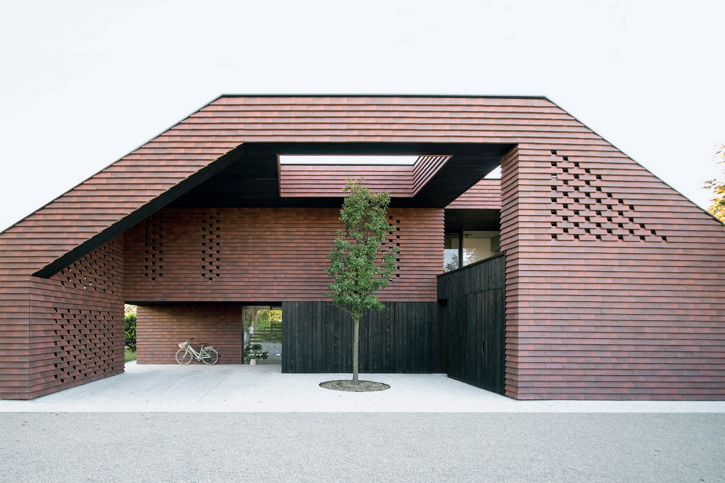 https://archello.com/story/137697/attachments/photos-videos/3 photo_credit Tomaz Gregoric