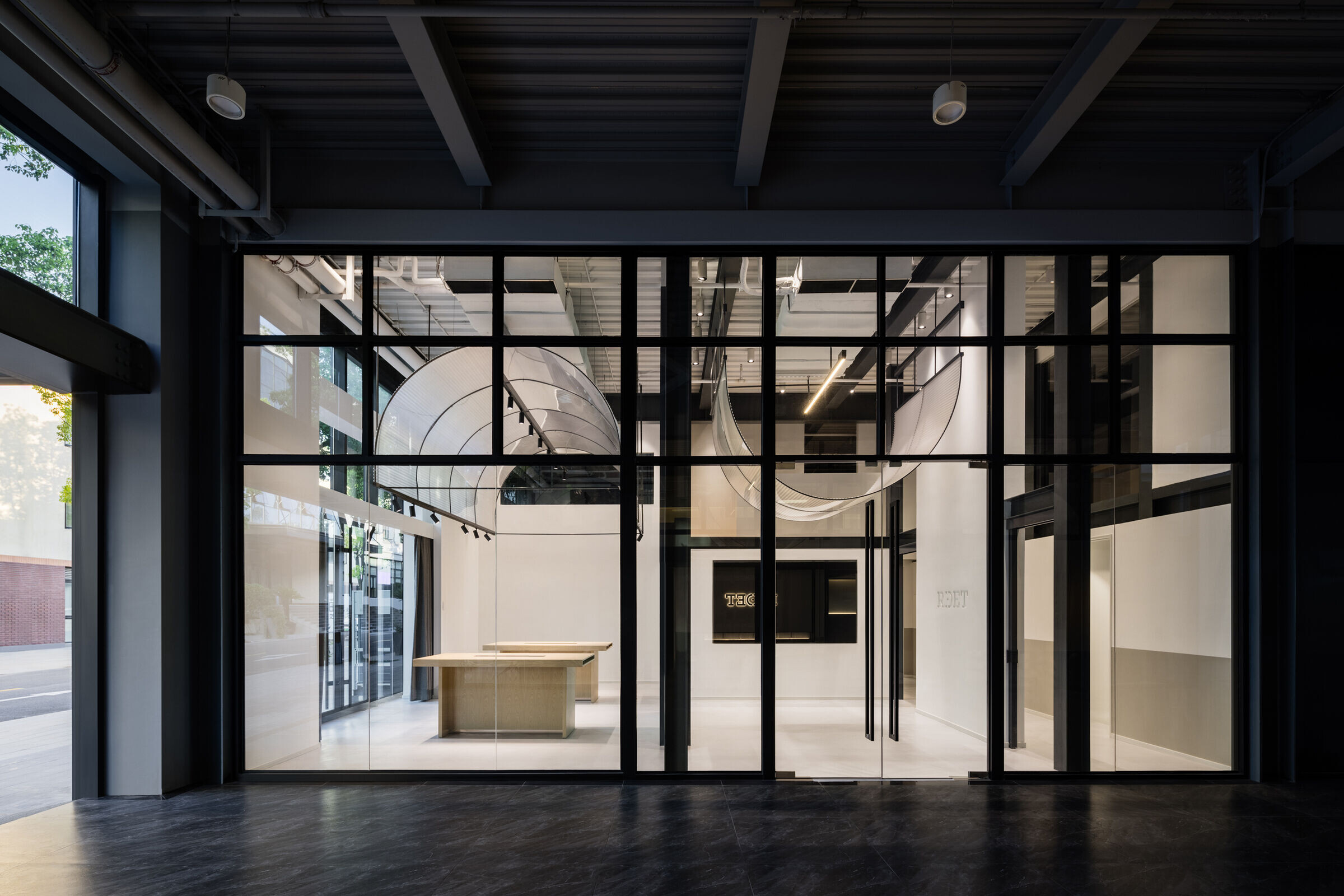 https://archello.com/story/137692/attachments/photos-videos/12 photo_credit Wen Studio