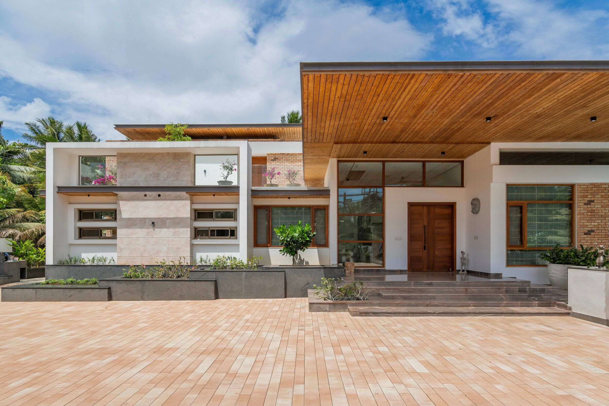 https://archello.com/story/137816/attachments/photos-videos/3 photo_credit Inclined Studio