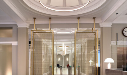 Stainless Steel and Brass LHZ-1 Woven Wire Mesh as Space Dividers in Luxury Hotel