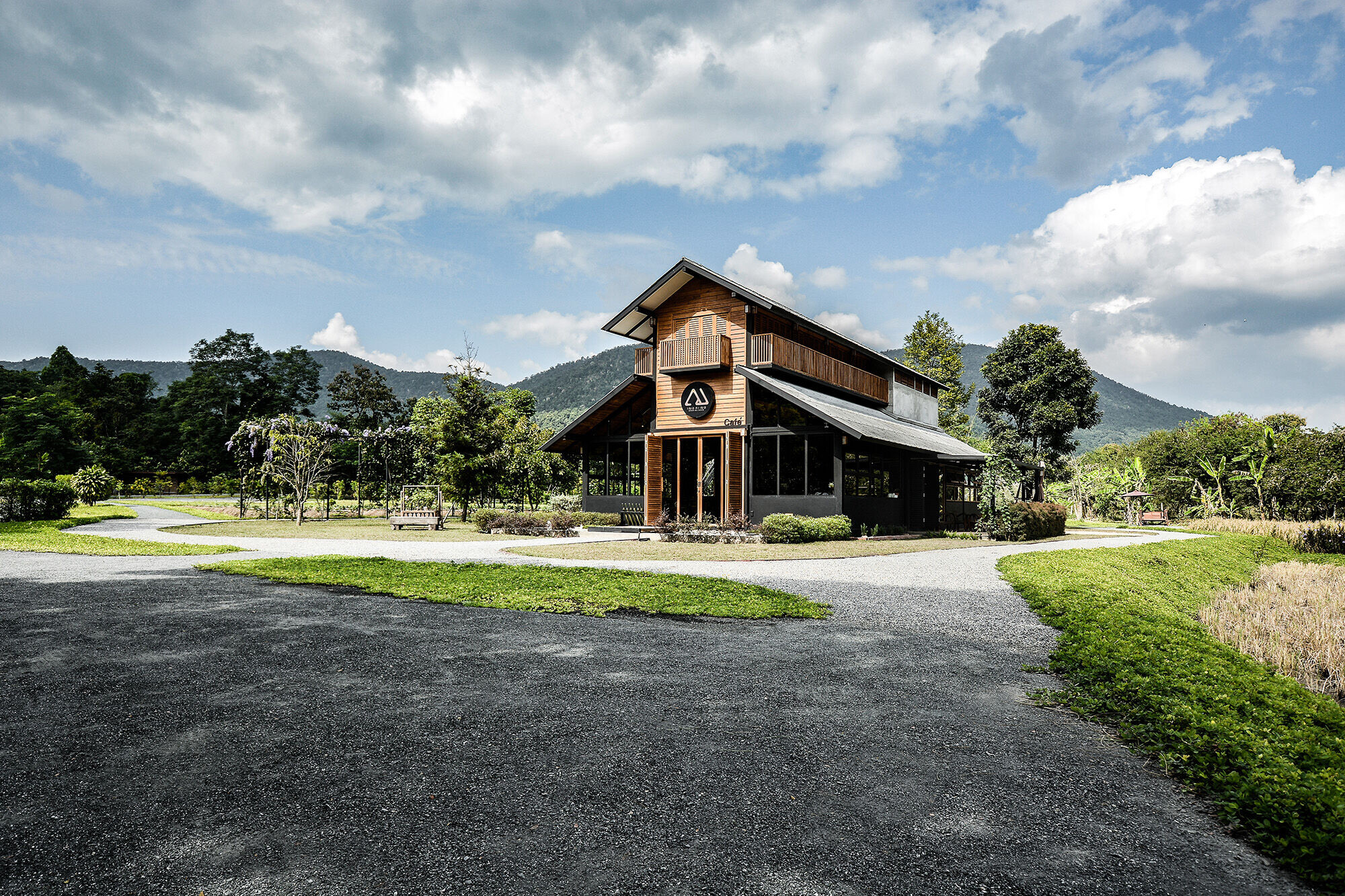 https://archello.com/story/138078/attachments/photos-videos/58 photo_credit Pran maneerat