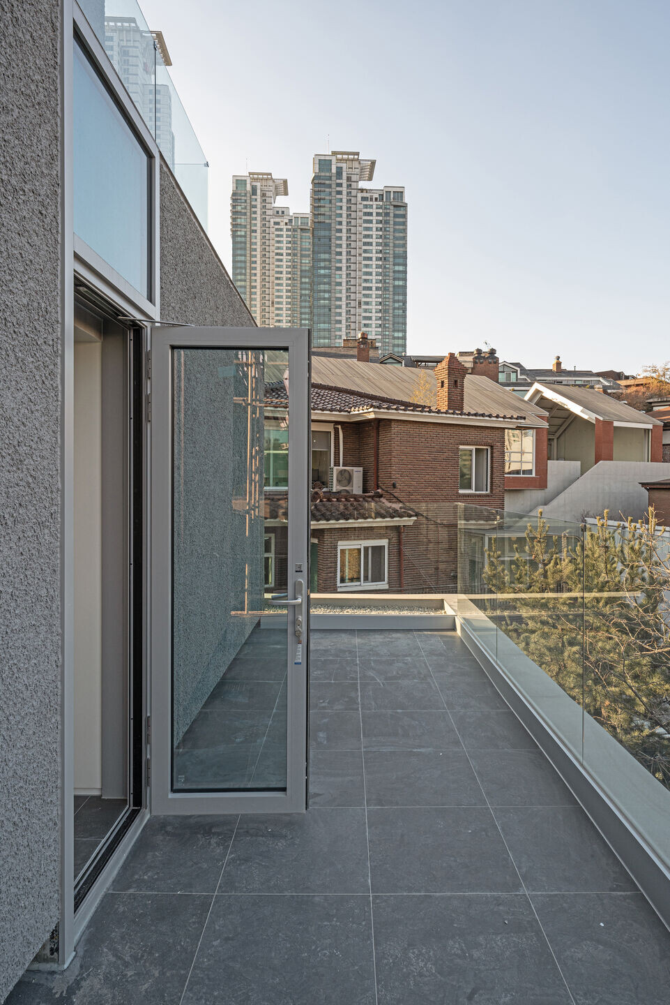 https://archello.com/story/138233/attachments/photos-videos/10 photo_credit Hwang Hyochel