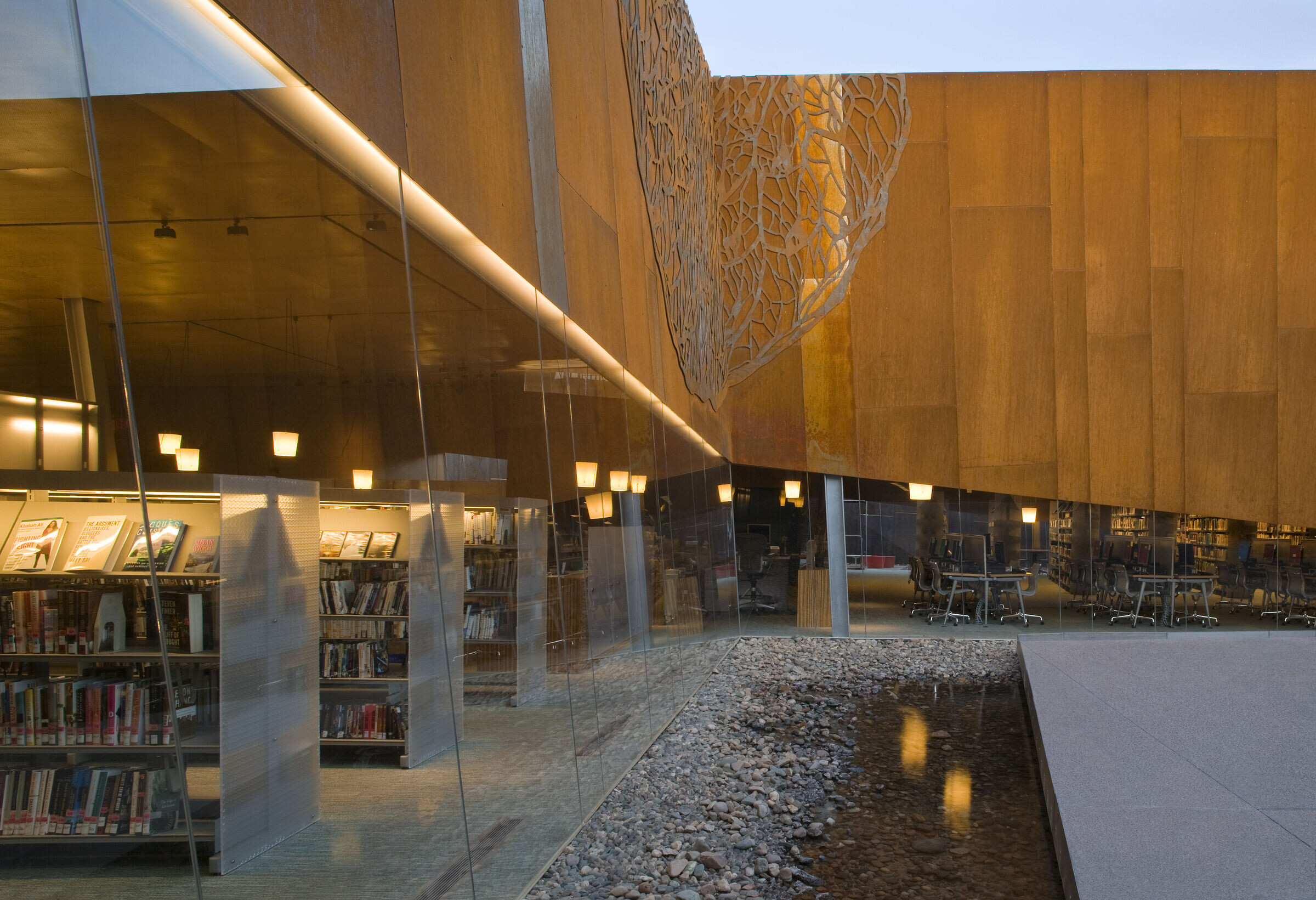 https://archello.com/story/138413/attachments/photos-videos/4 photo_credit Bill Timmerman