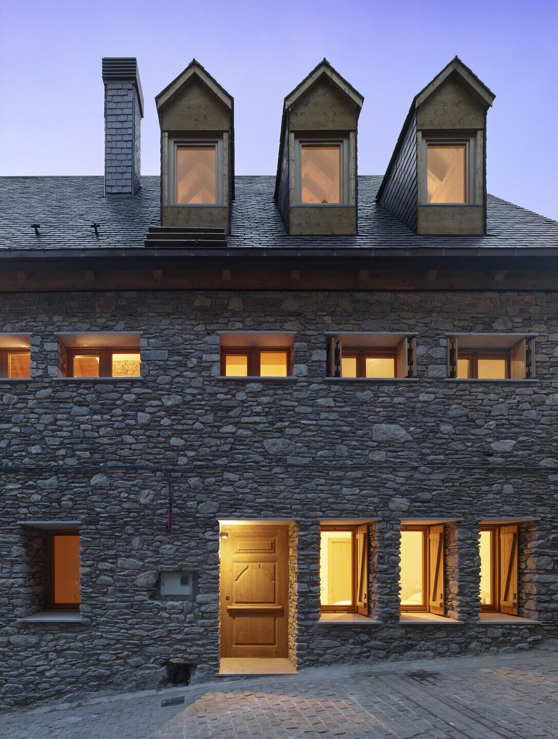https://archello.com/story/138465/attachments/photos-videos/17 photo_credit Roland Halbe